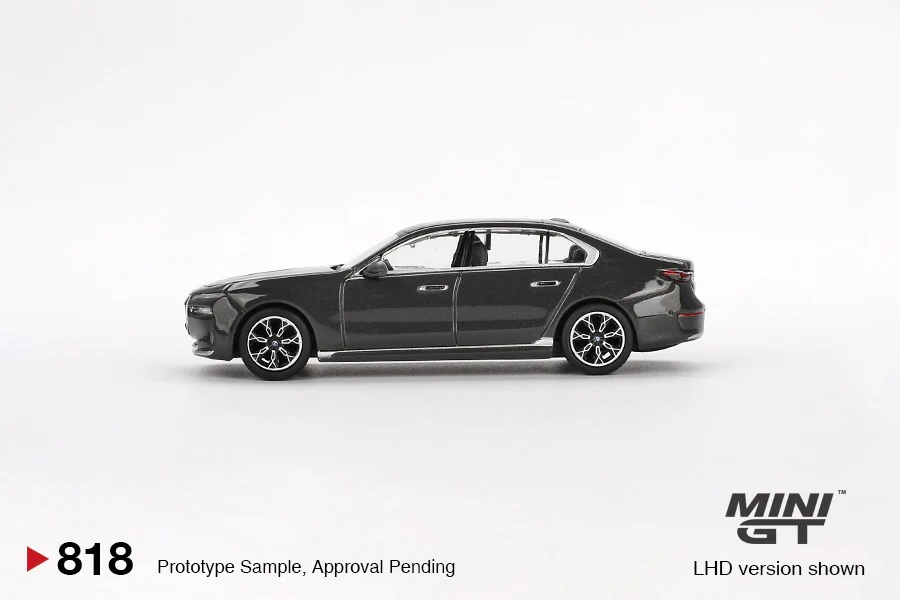 MINI GT 1/64 BMW i7 xDrive60 Dravit Grey LHD MGT00818-BL - Image 2