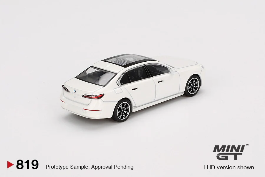 PREORDER MINI GT 1/64 BMW i7 xDrive60 Mineral White MGT00819-L (Approx. Release Date : Q1 2025 subject to manufacturer's final decision) - Image 3