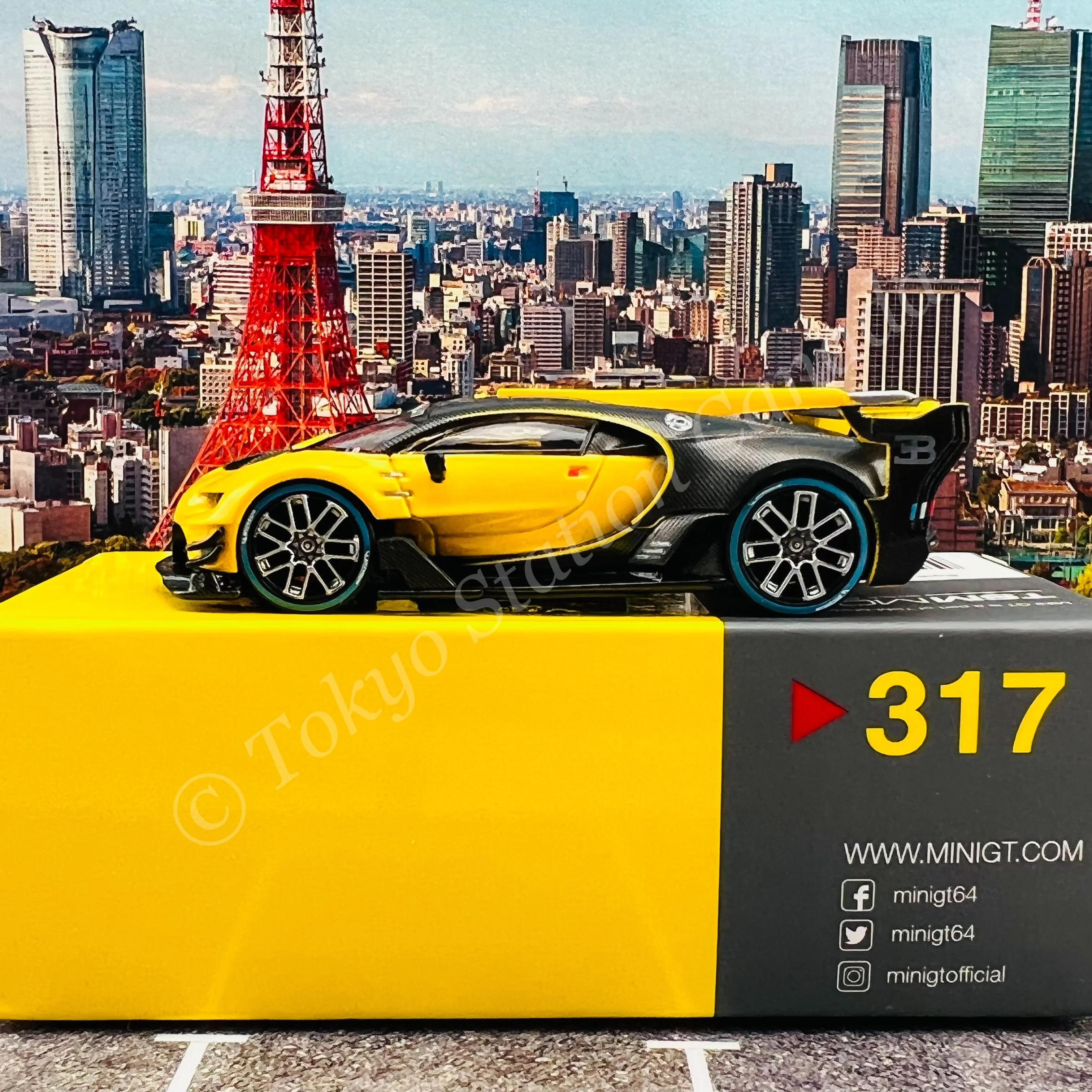 MINI GT 1/64 Bugatti Vision Gran Turismo Yellow LHD MGT00317-L - Image 2