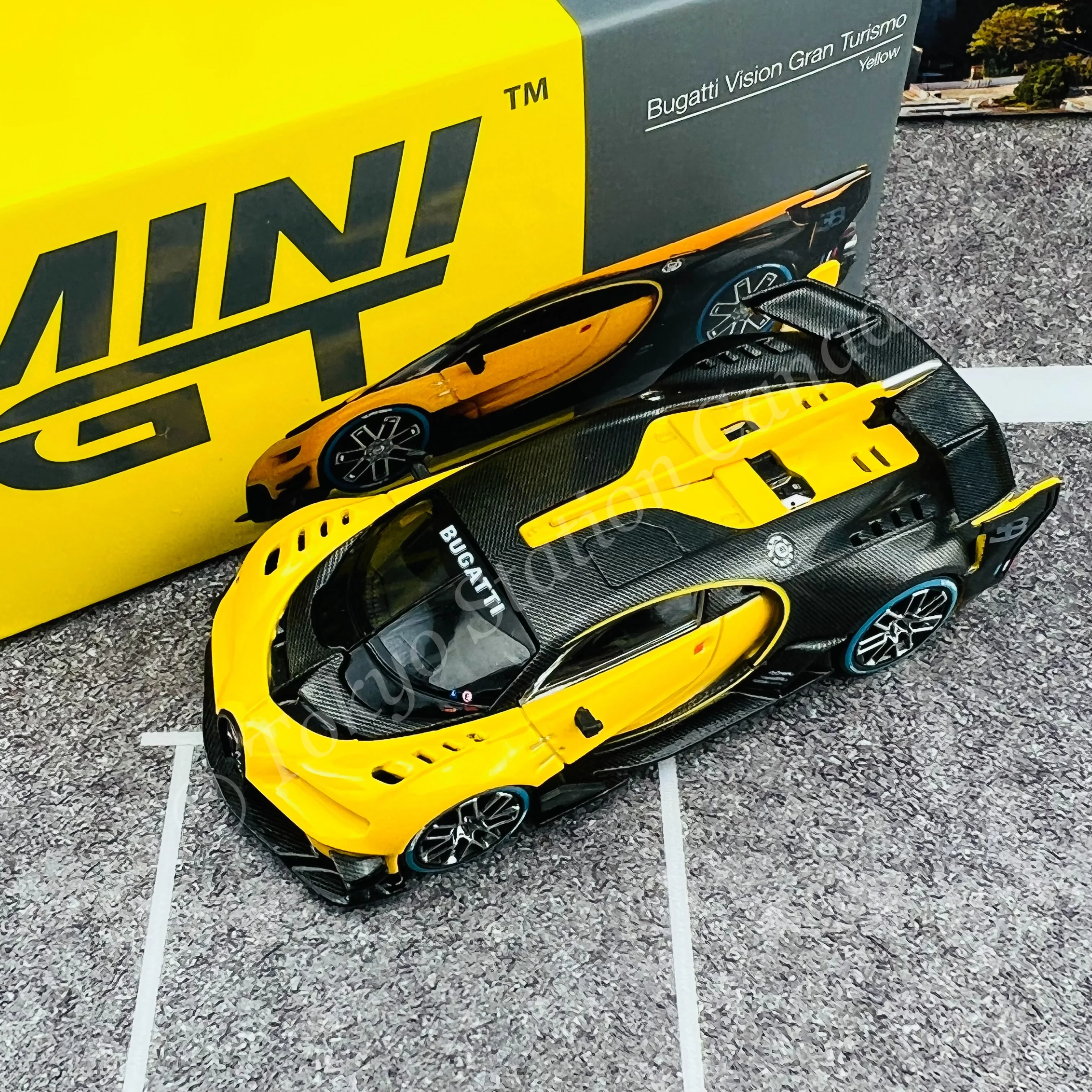 MINI GT 1/64 Bugatti Vision Gran Turismo Yellow LHD MGT00317-L - Image 5