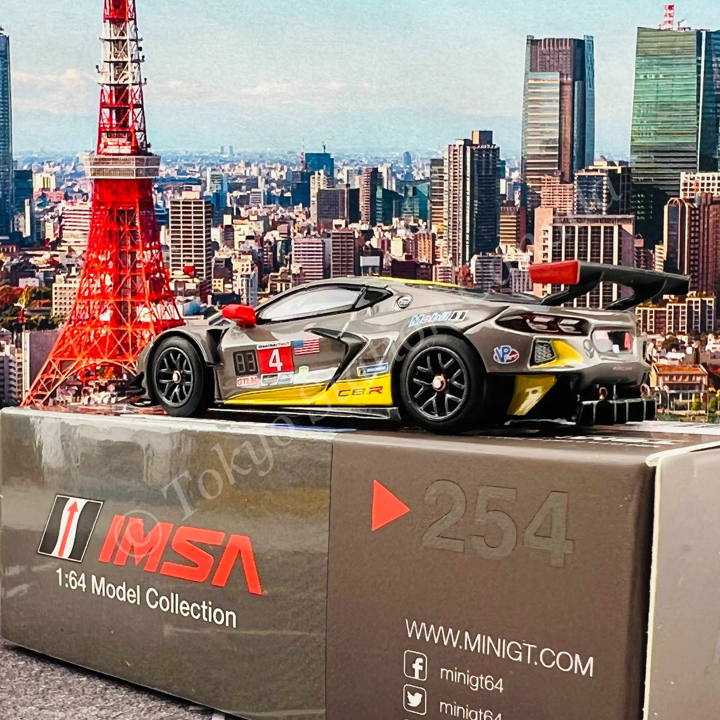 MINI GT 1/64 Chevrolet Corvette C8.R #4  2020 IMSA 24 Hrs of Daytona LHD MGT00254-L - Image 5