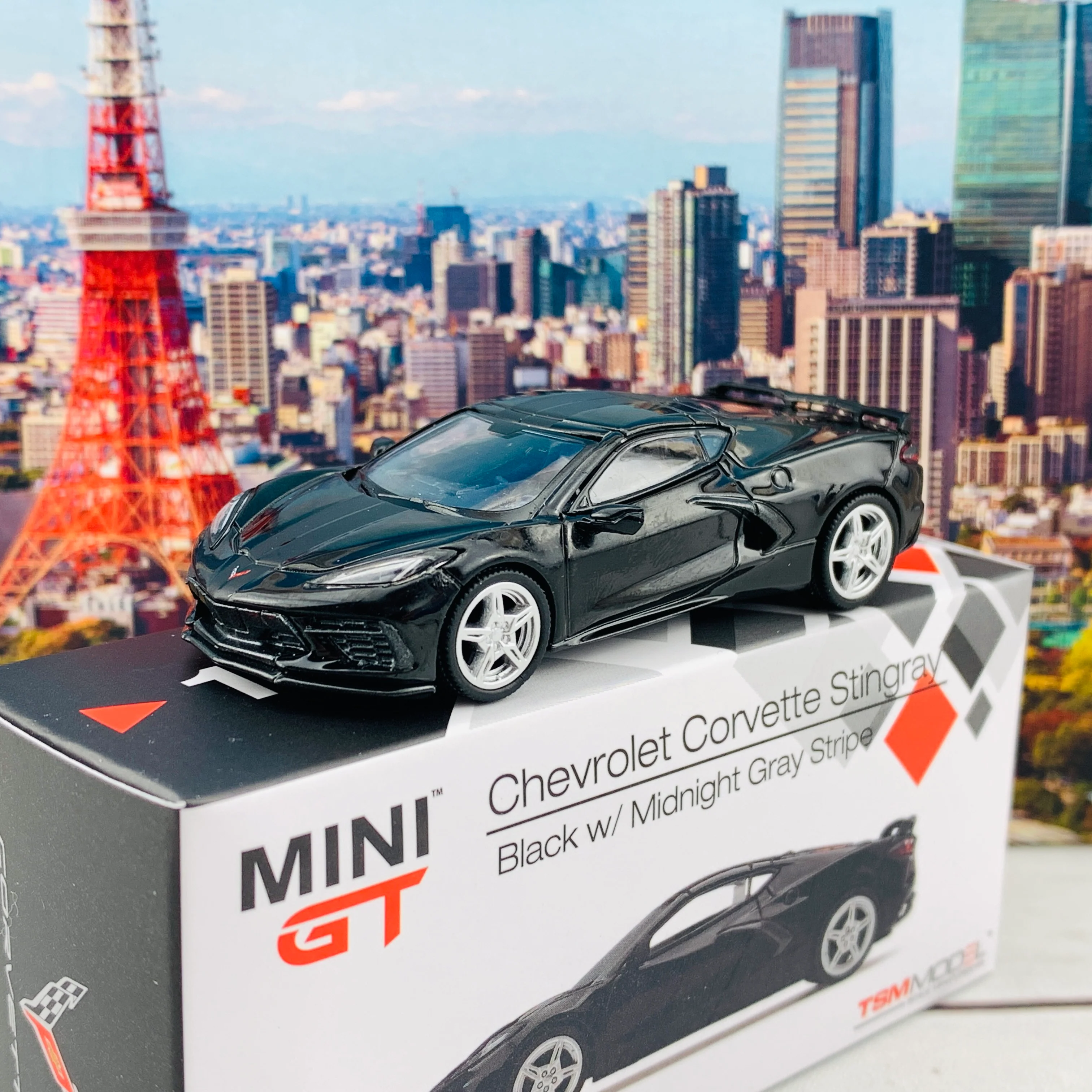 MINI GT 1/64 Chevrolet Corvette Stingray 2020 Black w/ Midnight Gray Stripe LHD MGT00153-L - Image 2