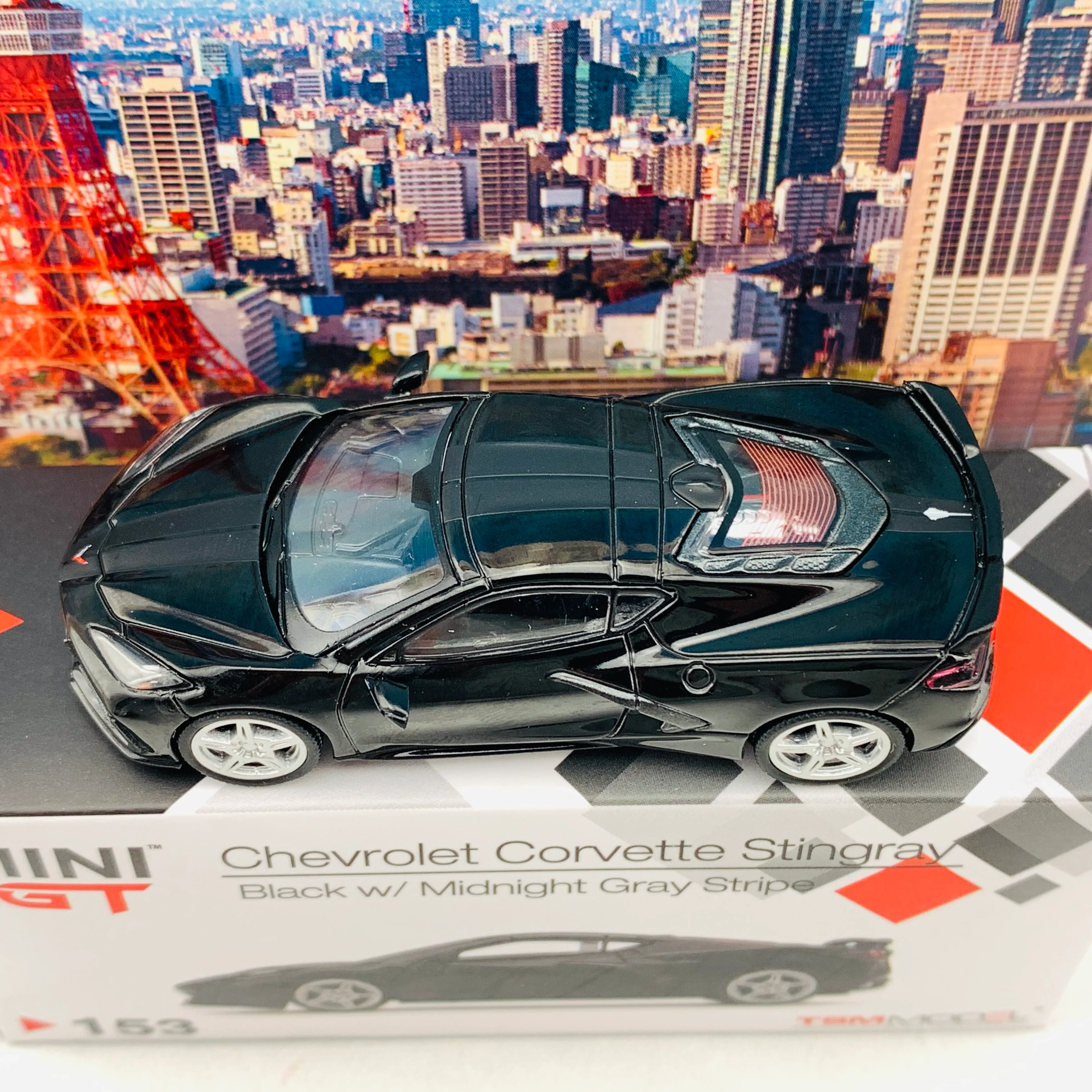 MINI GT 1/64 Chevrolet Corvette Stingray 2020 Black w/ Midnight Gray Stripe LHD MGT00153-L - Image 3
