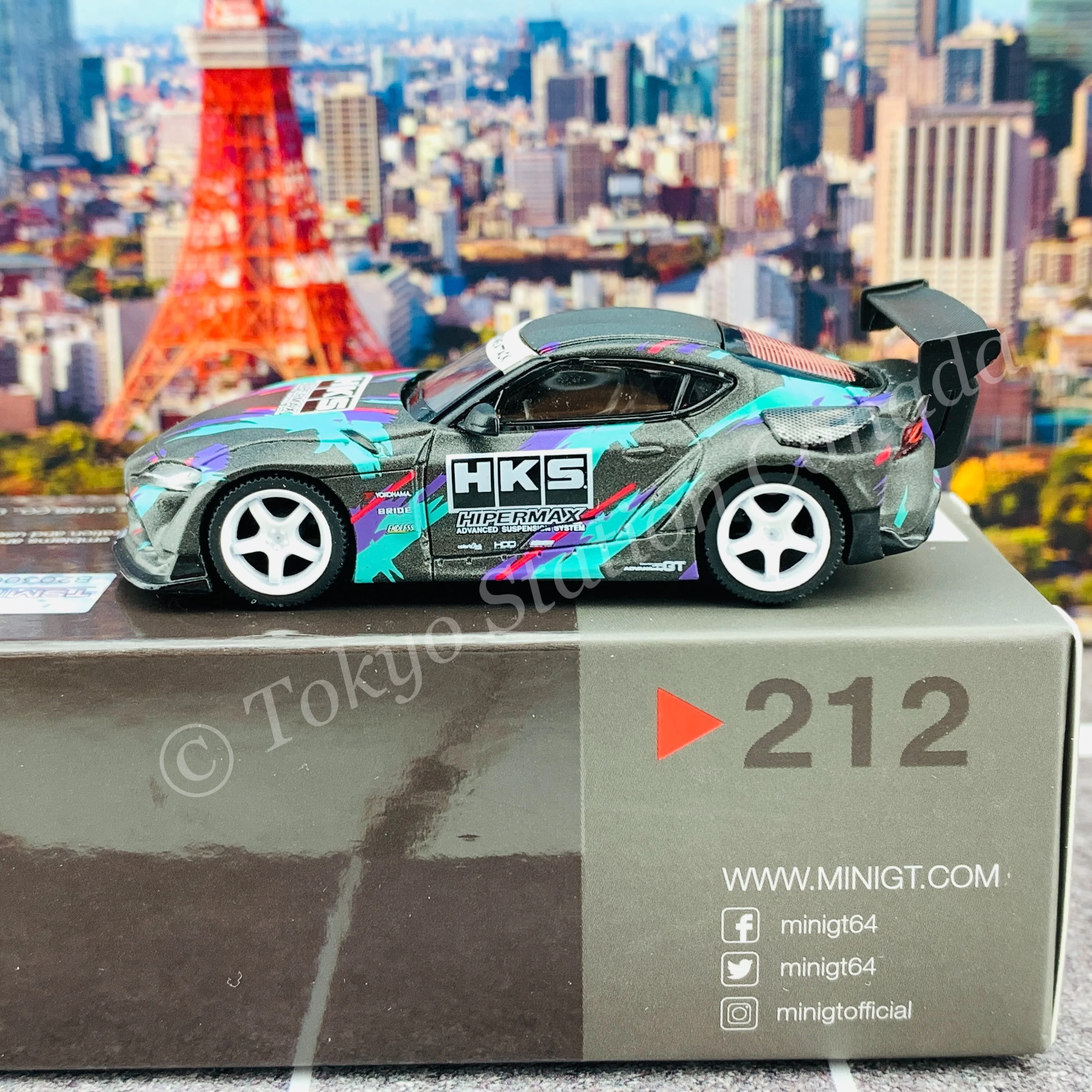 MINI GT 1/64 HKS Toyota GR Supra 2019 SEMA Presentation LHD MGT00212-L - Image 3