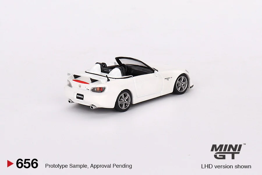 MINI GT 1/64 Honda S2000 (AP2) CR Grand Prix White LHD MGT00656-L - Image 3