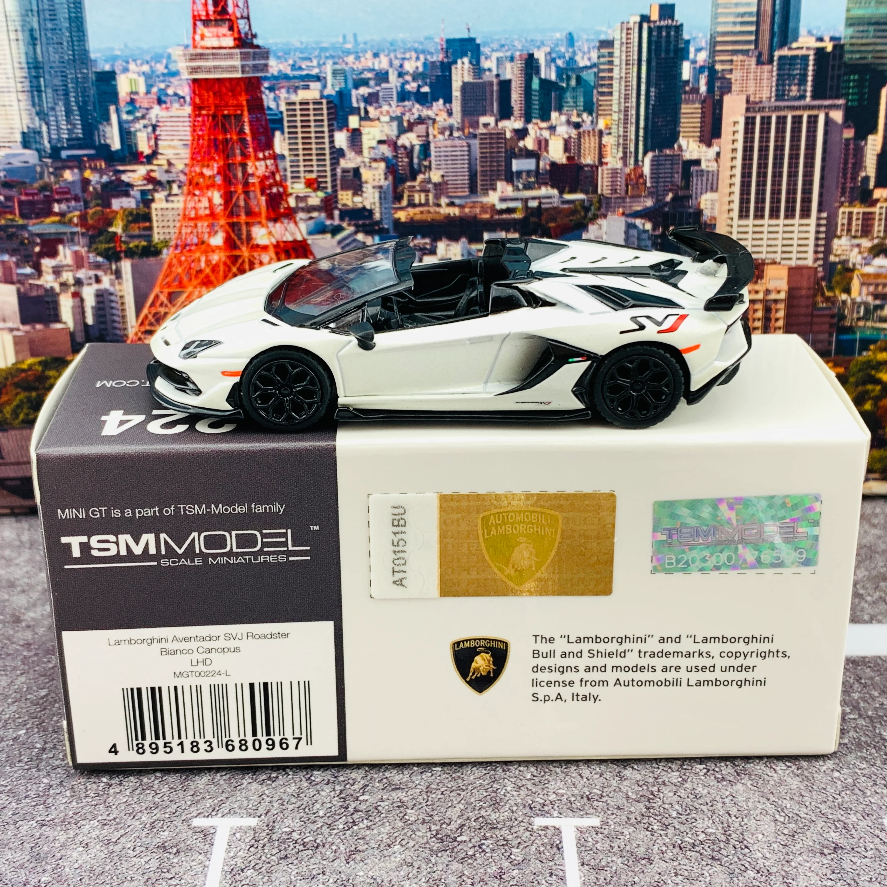 MINI GT 1/64 Lamborghini Aventador SVJ Roadster  Bianco Canopus LHD MGT00224-L - Image 3