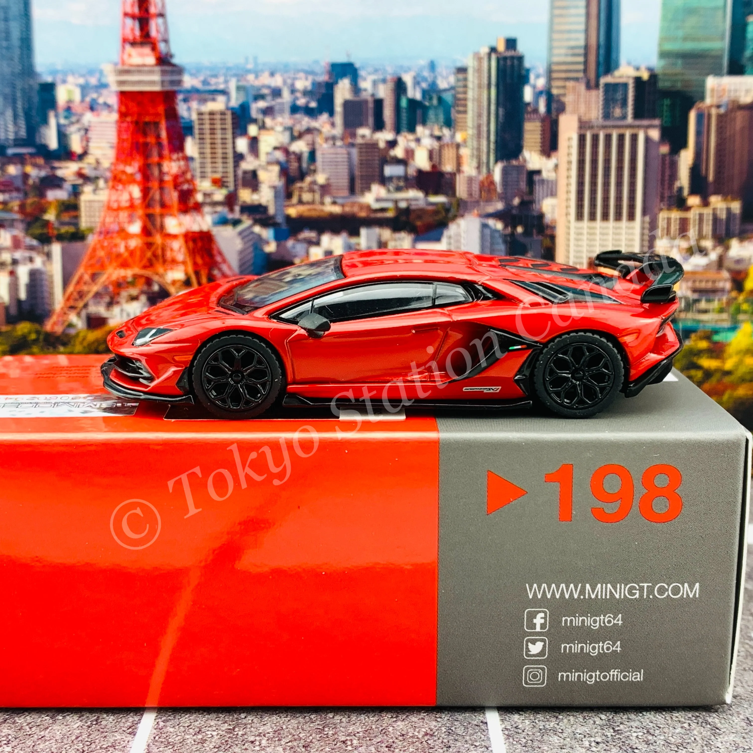 MINI GT 1/64 Lamborghini Aventador SVJ  Rosso Mars LHD MGT00198-L - Image 3
