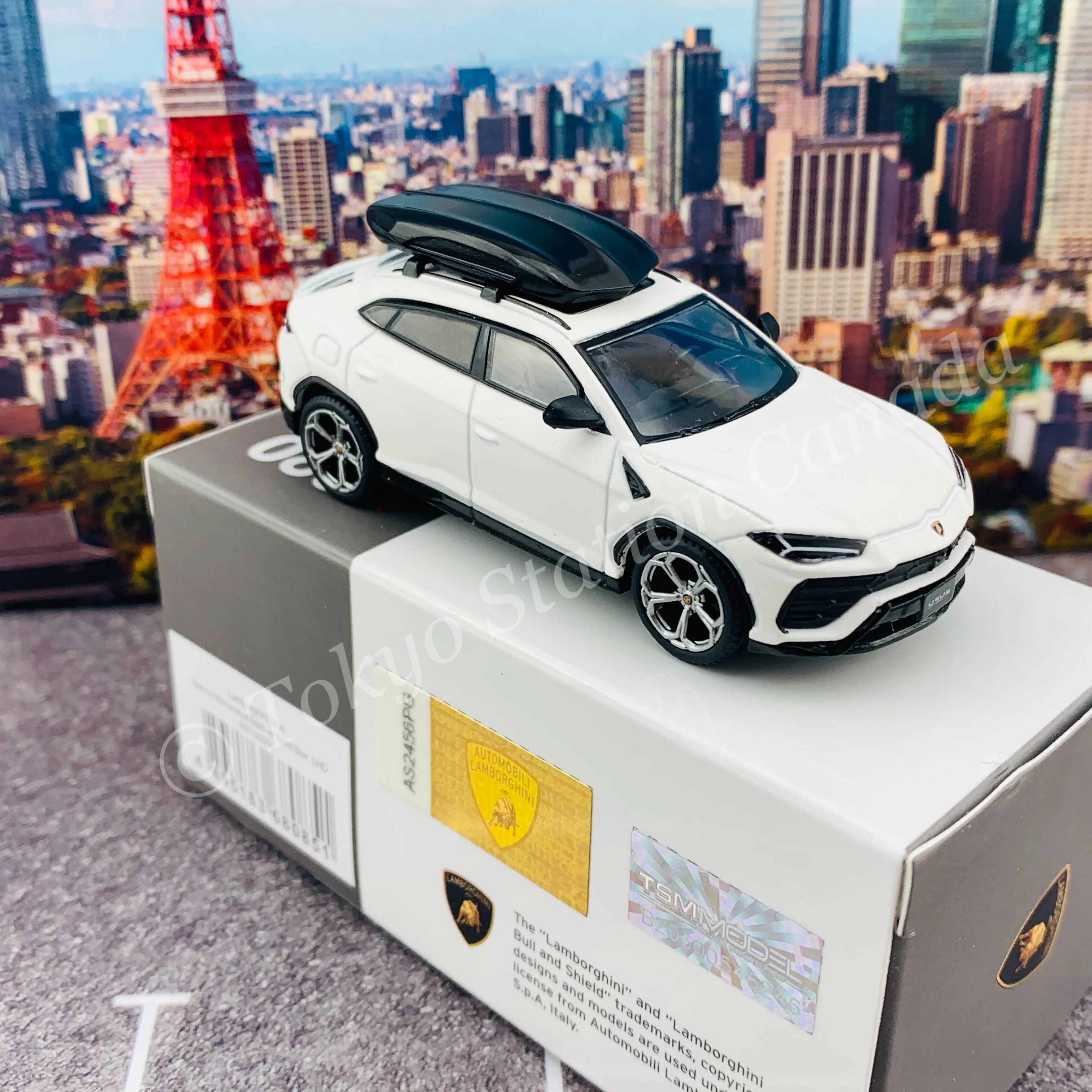 MINI GT 1/64 Lamborghini Urus Bianco Monocerus Matt w/ Roof Box RHD MGT00220-R - Image 4