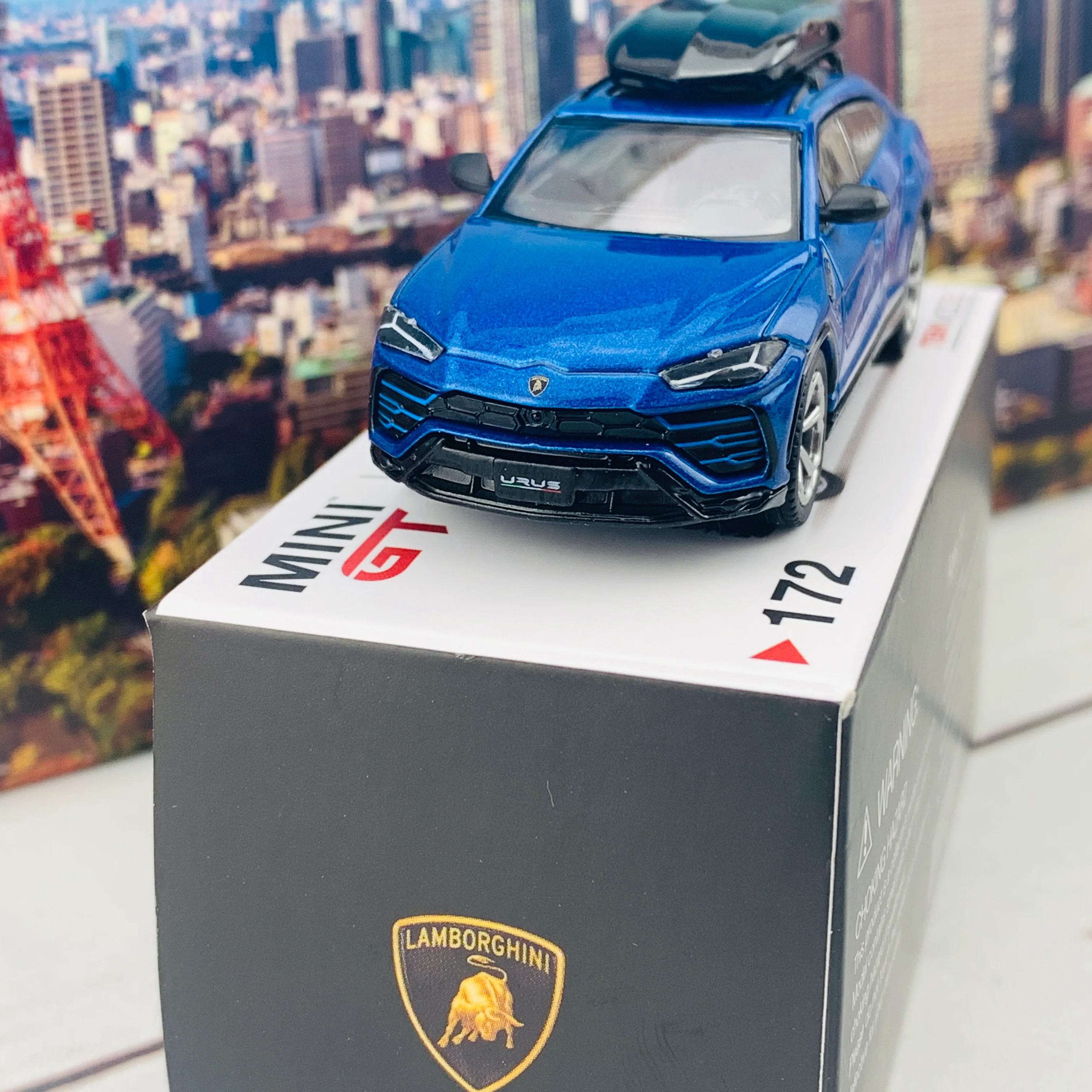 MINI GT 1/64 Lamborghini Urus Blu Eleos w/ Roof Box LHD MGT00172-L - Image 3