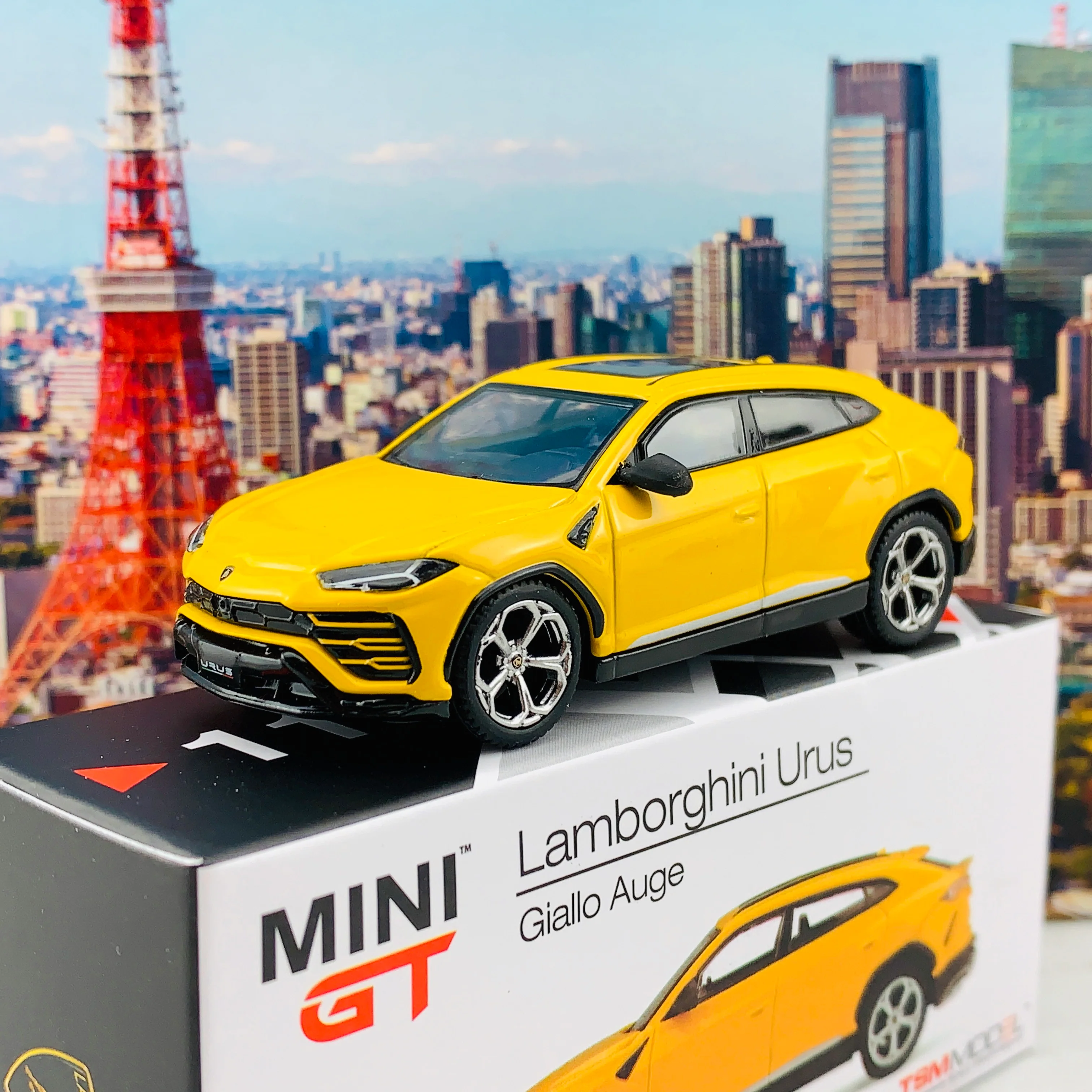 MINI GT 1/64 Lamborghini Urus  Giallo Auge LHD MGT00113-L - Image 2