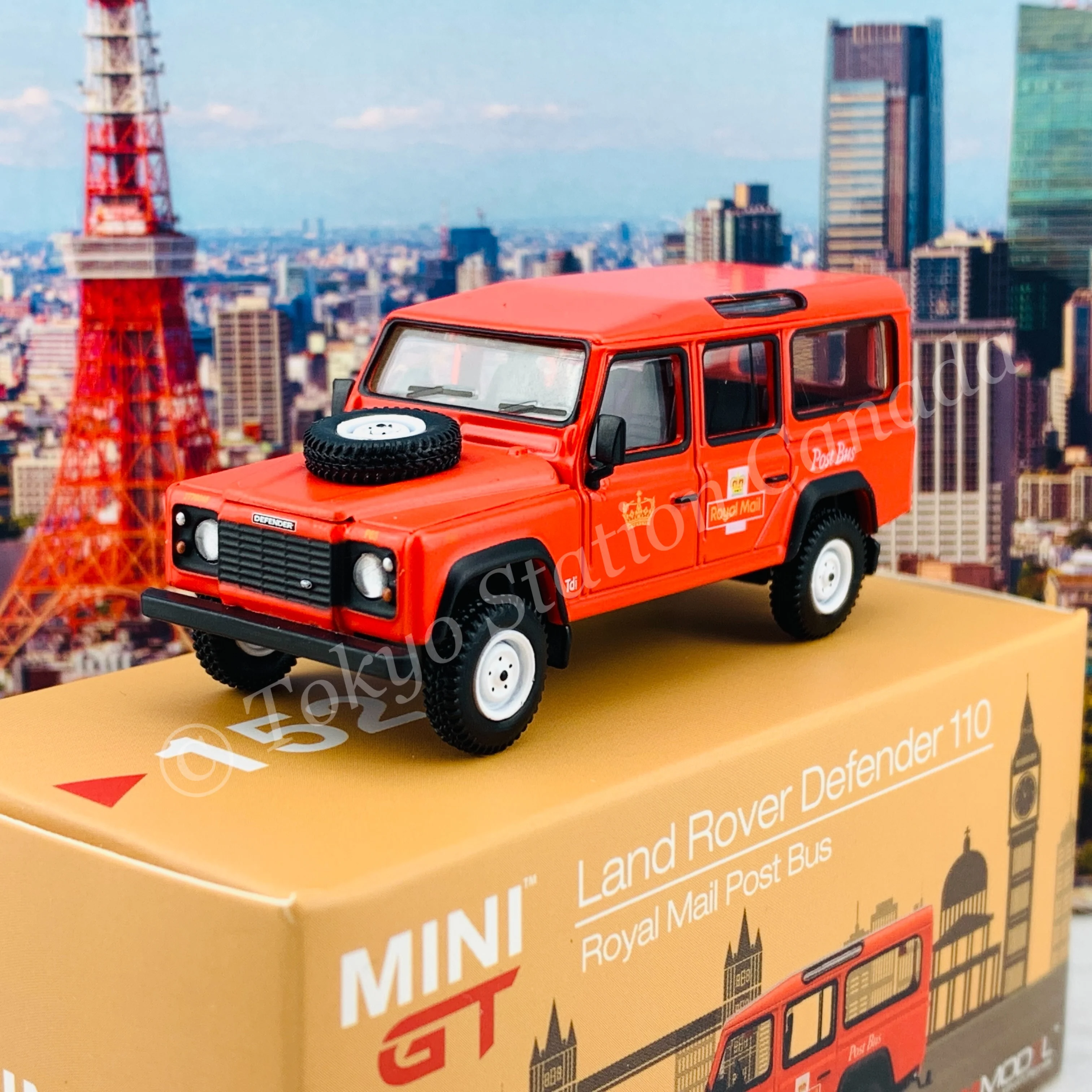 MINI GT 1/64 Land Rover Defender 110  UK Royal Mail Post Bus RHD MGT00152-R - Image 2