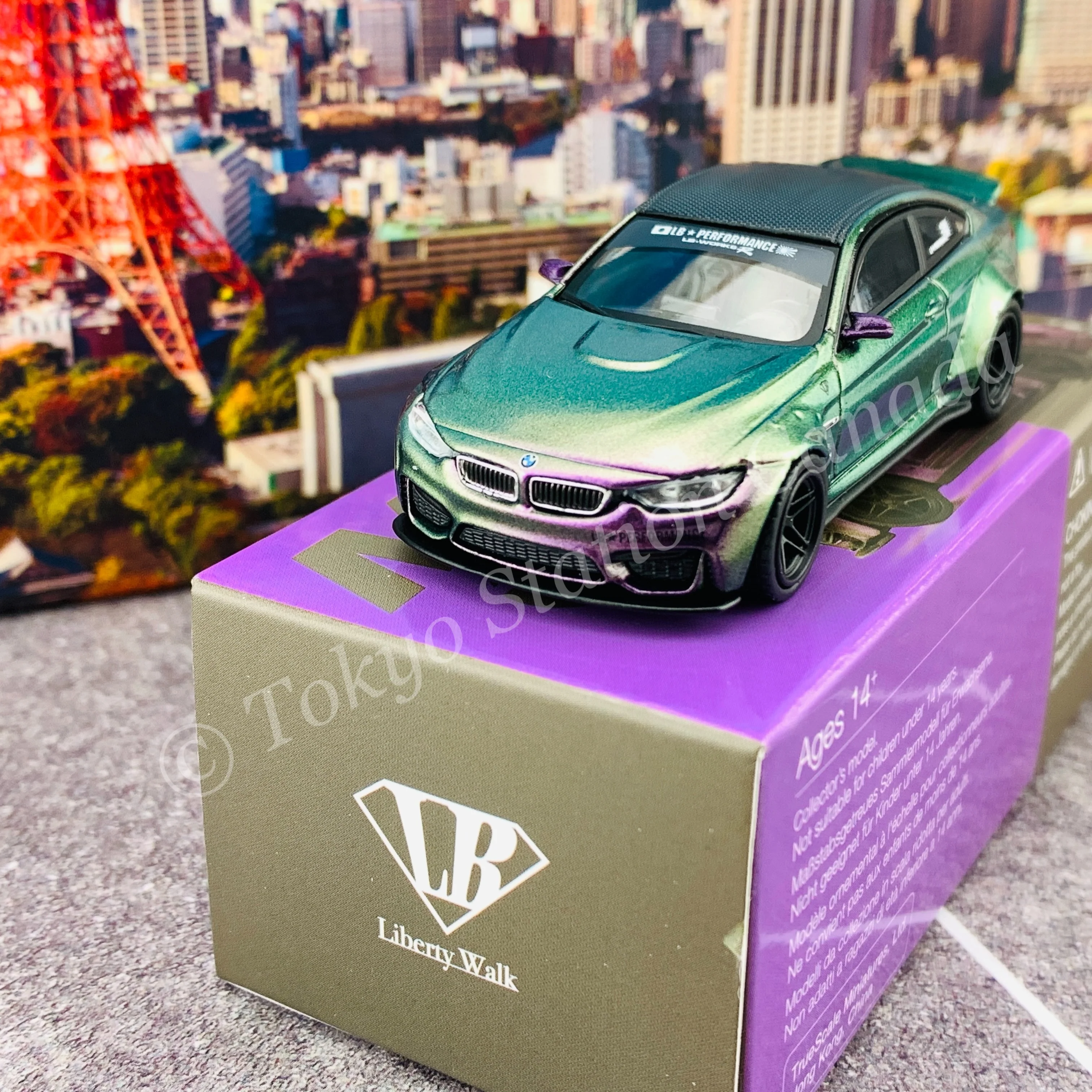 MINI GT 1/64 LB WORKS BMW M4  Purple Green Metallic LHD MGT00228-L - Image 4