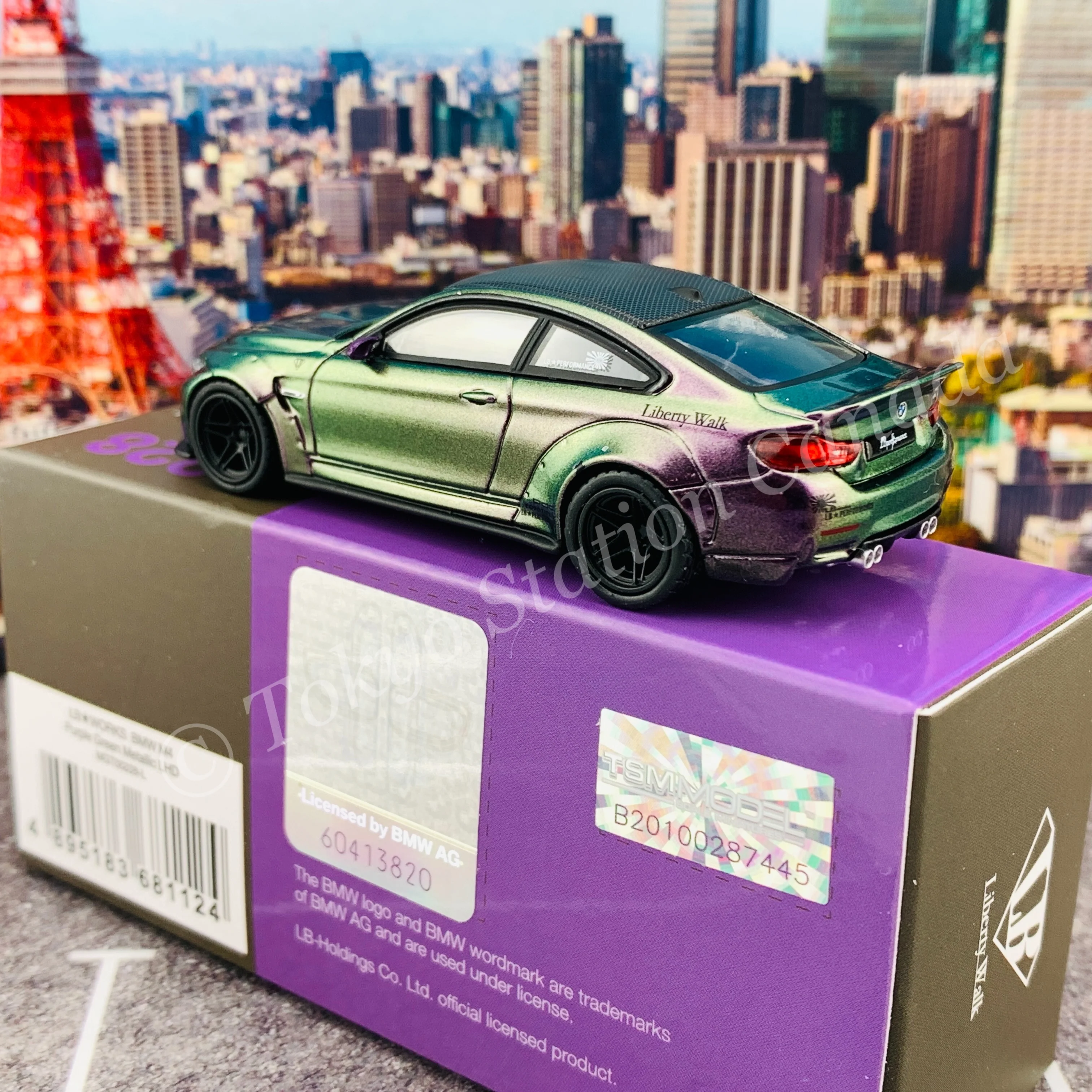 MINI GT 1/64 LB WORKS BMW M4  Purple Green Metallic LHD MGT00228-L - Image 5