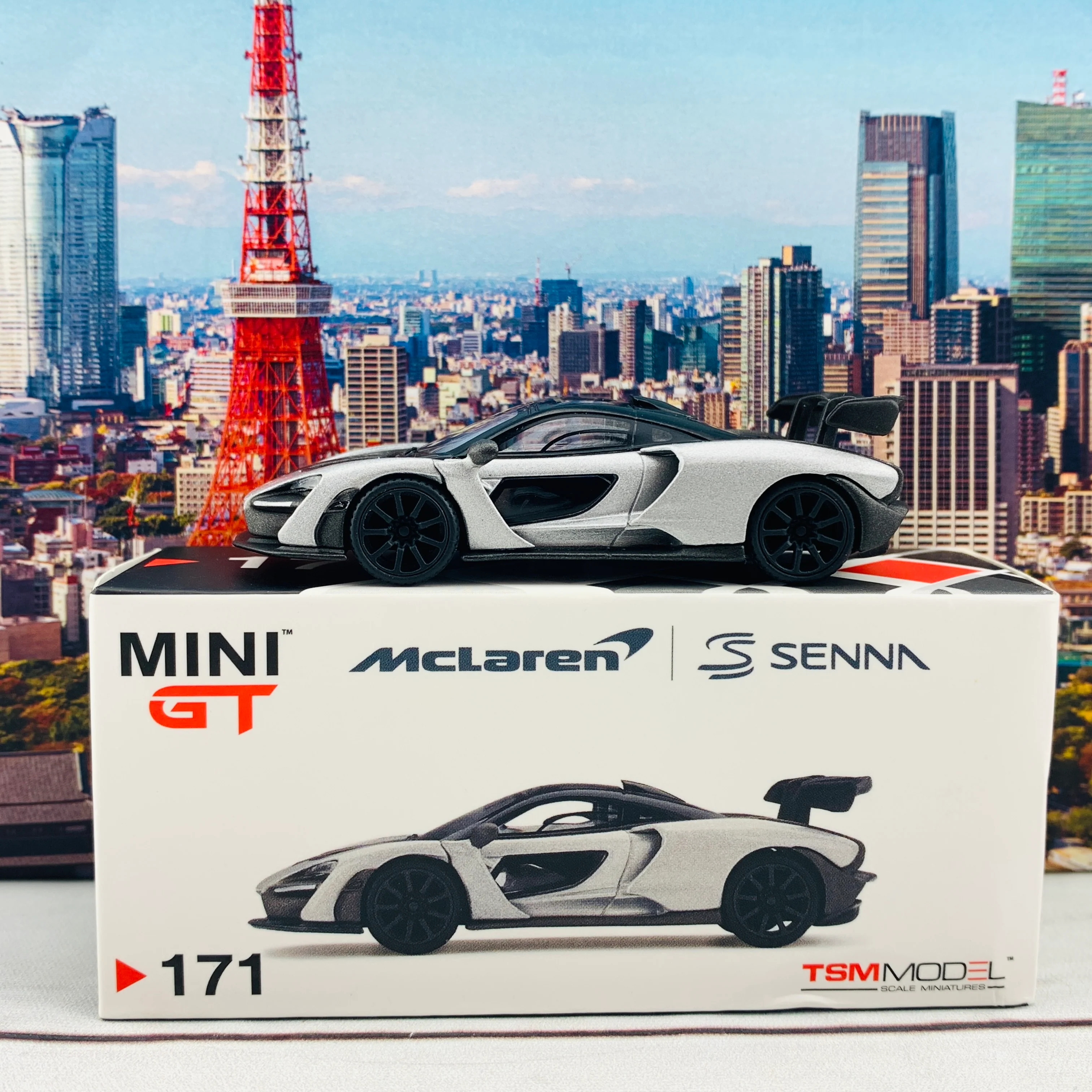 MINI GT 1/64 McLaren Senna Silver RHD MGT00171-R - Image 2