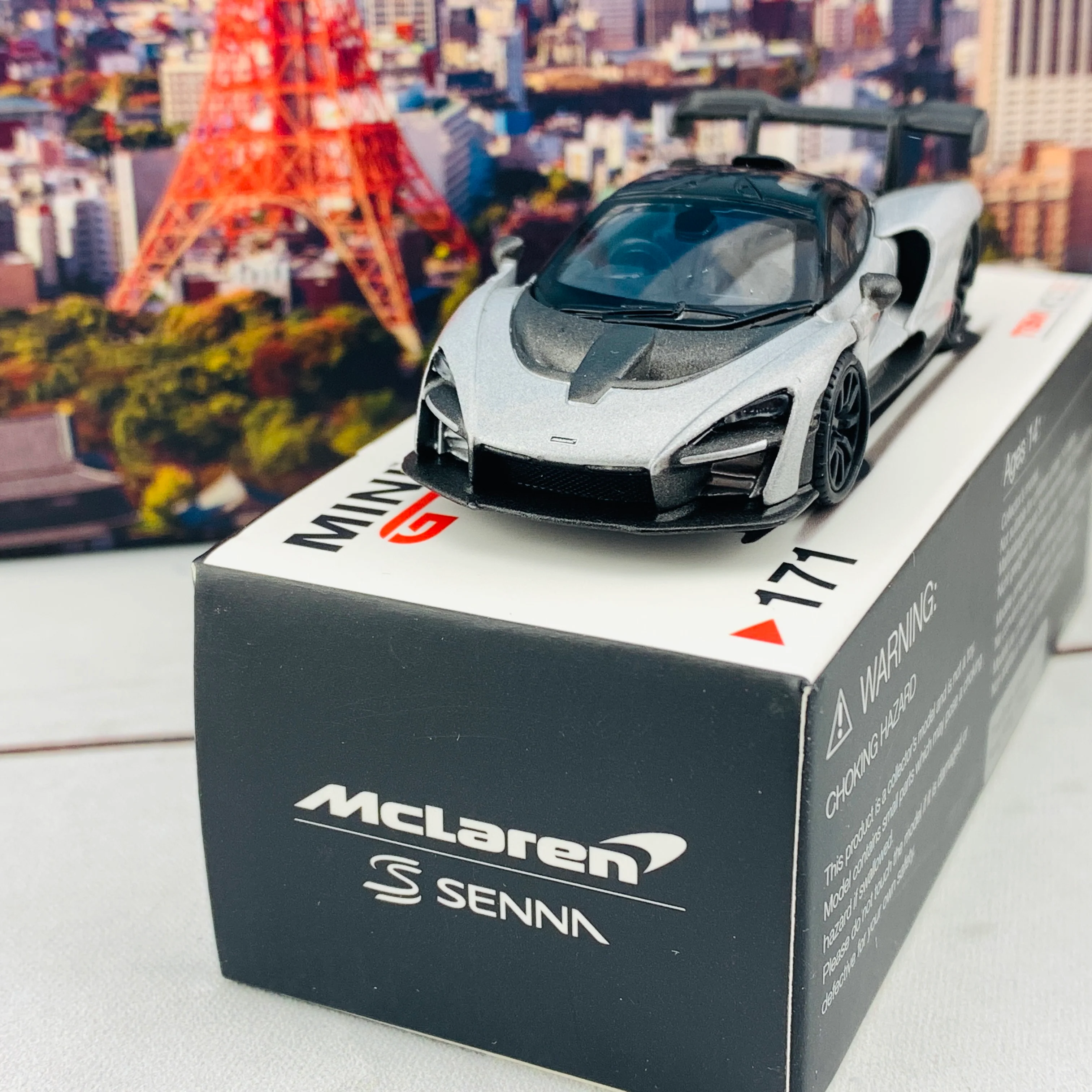 MINI GT 1/64 McLaren Senna Silver RHD MGT00171-R - Image 3