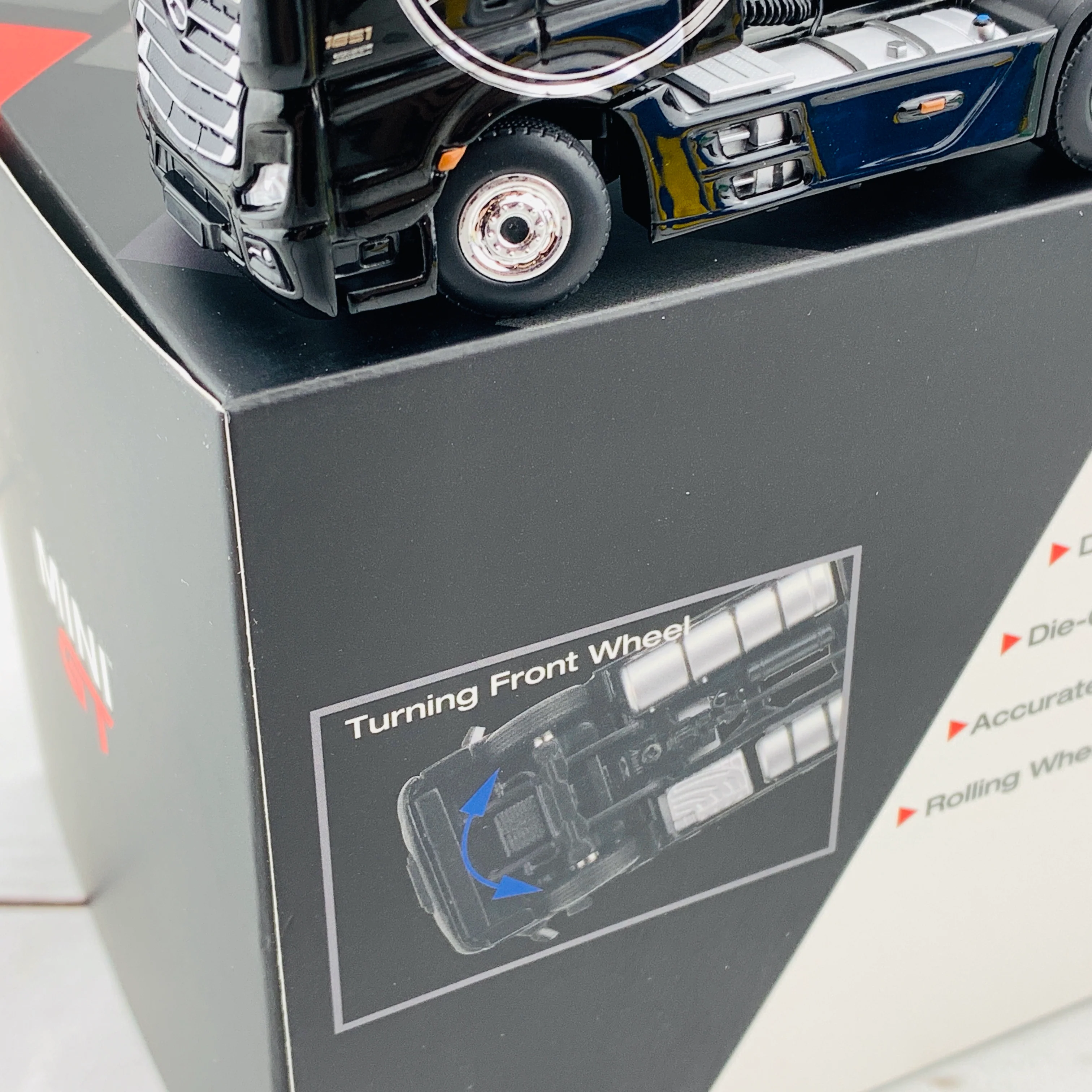 MINI GT 1/64 Mercedes-Benz Actros  Black w/ Silver Mercedes Logo RHD MGT00138-R - Image 6