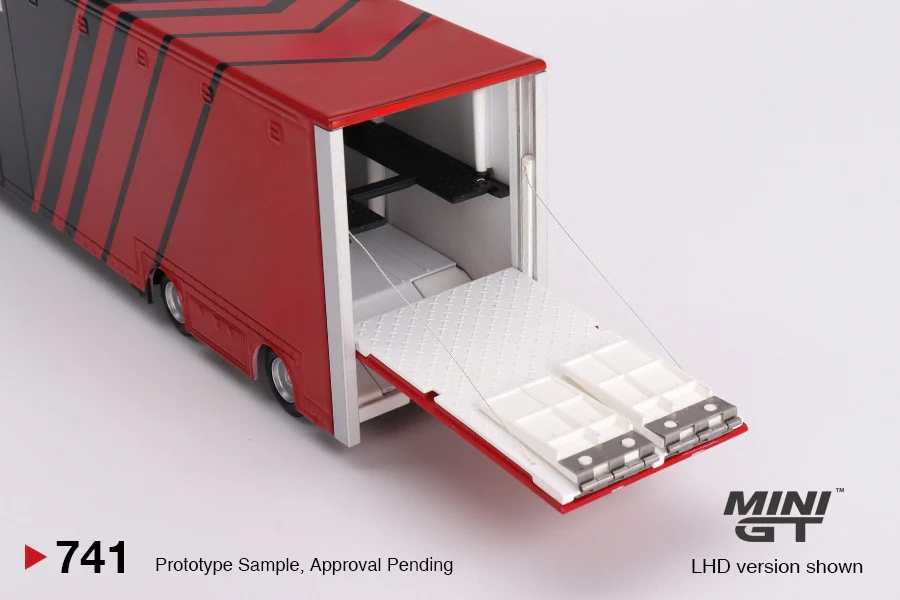 MINI GT 1/64 Mercedes-Benz Actros  w/ Racing Transporter "ADVAN"  LHD MGT00741-L - Image 4