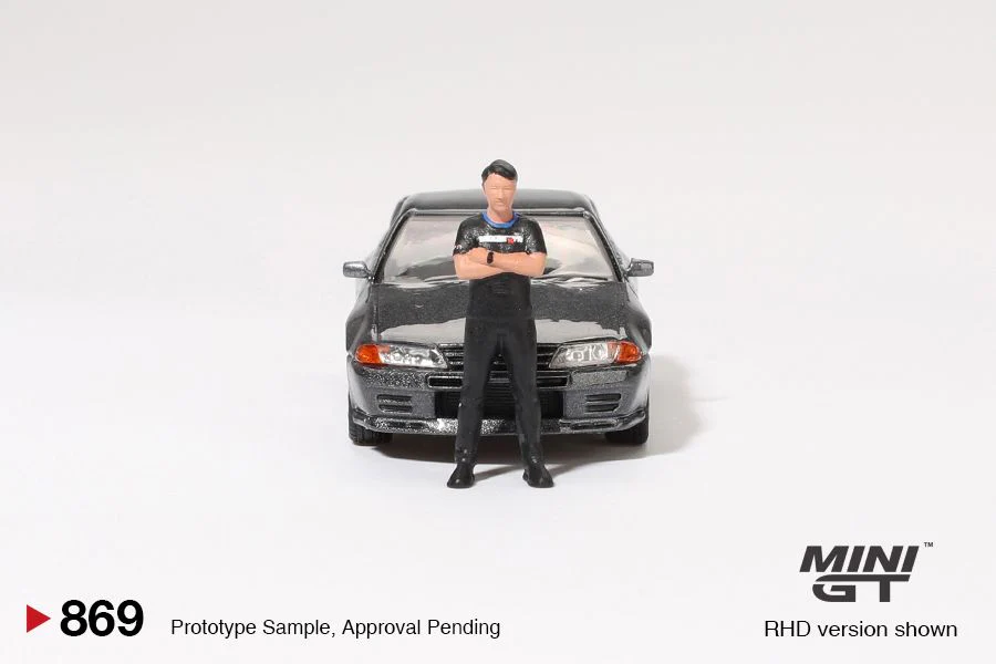 MINI GT 1/64 Nissan Skyline GT-R (R32) Nismo Gunmetal w/ Matsuda Figure (Tsugio Matsuda Collection) MGT00869-R - Image 2