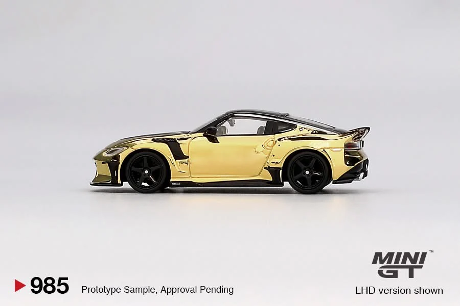 MINI GT 1/64 Nissan Z VeilSide FFZ400 – Gold Chrome MGT00985-BL - Image 3