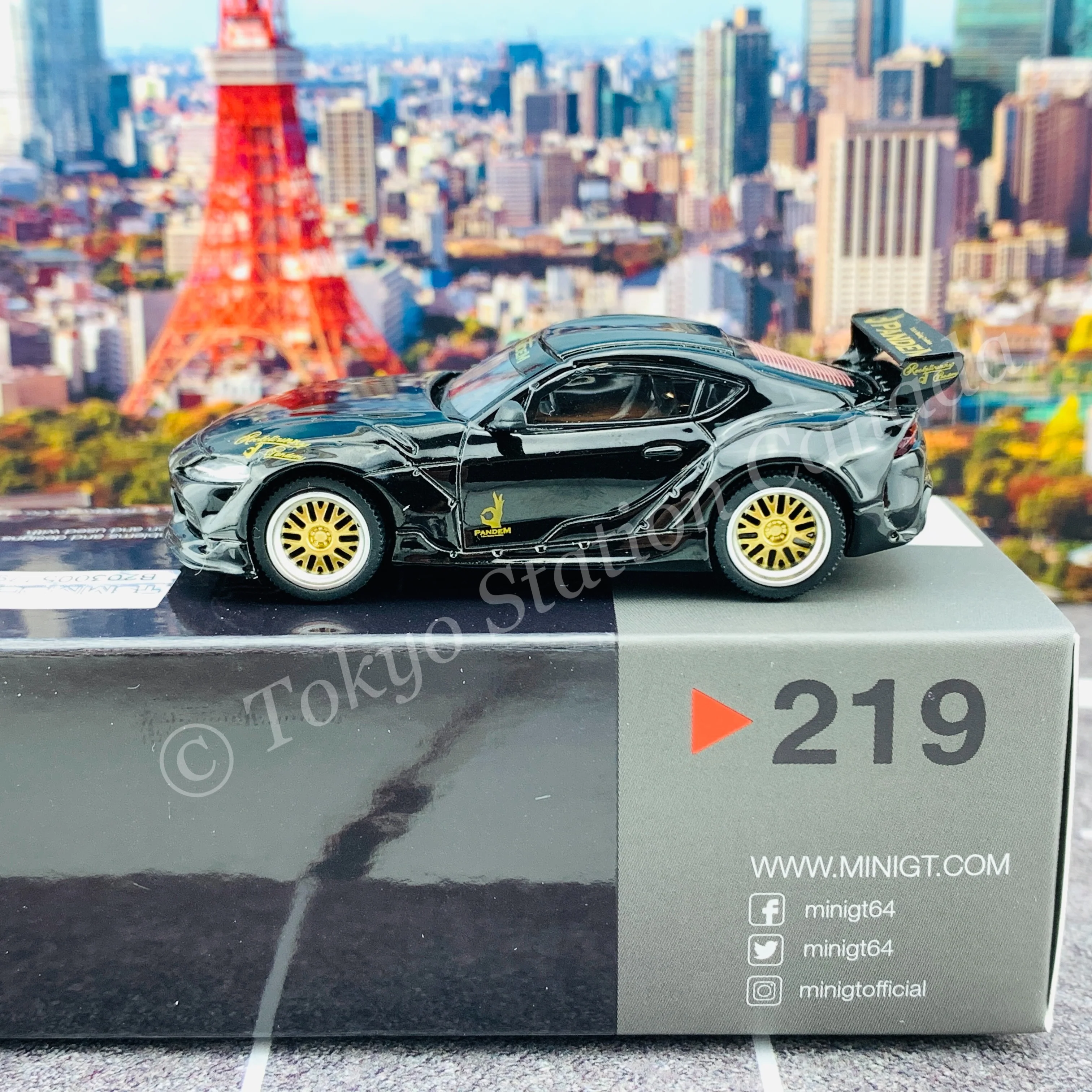 MINI GT 1/64 Pandem Toyota GR Supra V1.0  Black RHD MGT00219-R - Image 3
