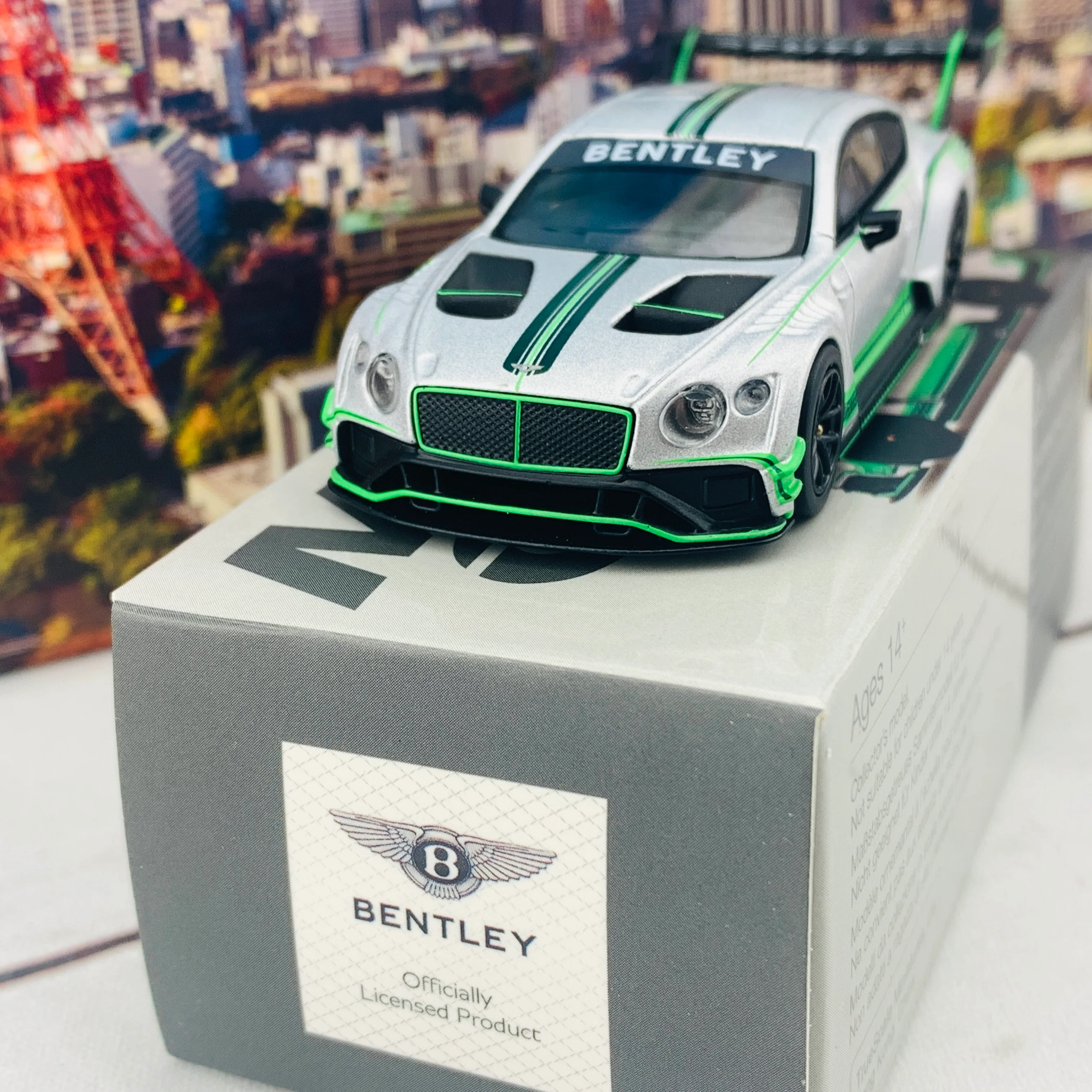 MINI GT 1/64 Bentley Continental GT3 2018 Presentation RHD MGT00176-R - Image 3