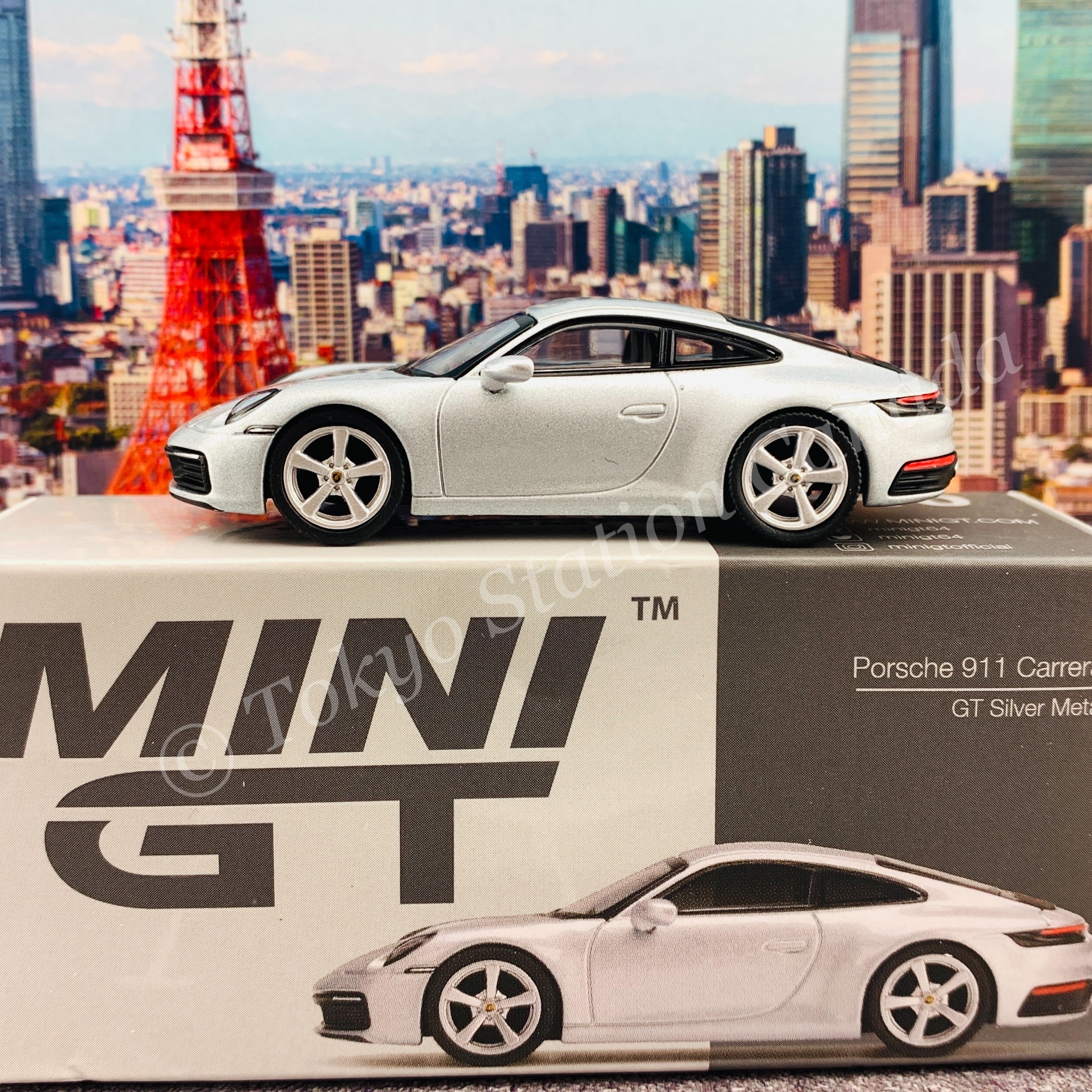 MINI GT 1/64 Porsche 911 (992) Carrera S GT Silver Metallic LHD MGT00210-L - Image 2