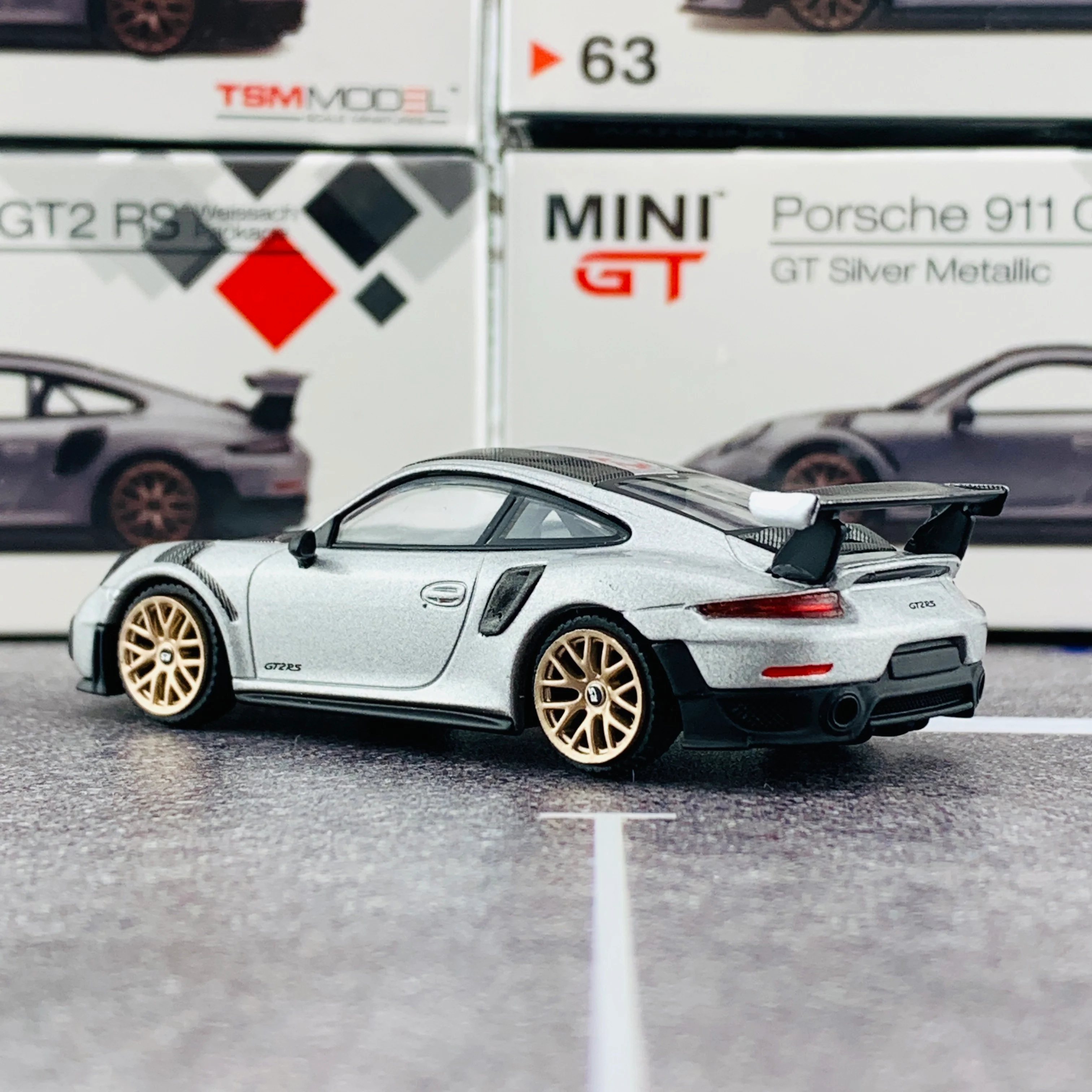 MINI GT 1/64 Porsche 911 Turbo GT2 RS GT Weissach Package Silver Metallic RHD MGT00063-R - Image 4