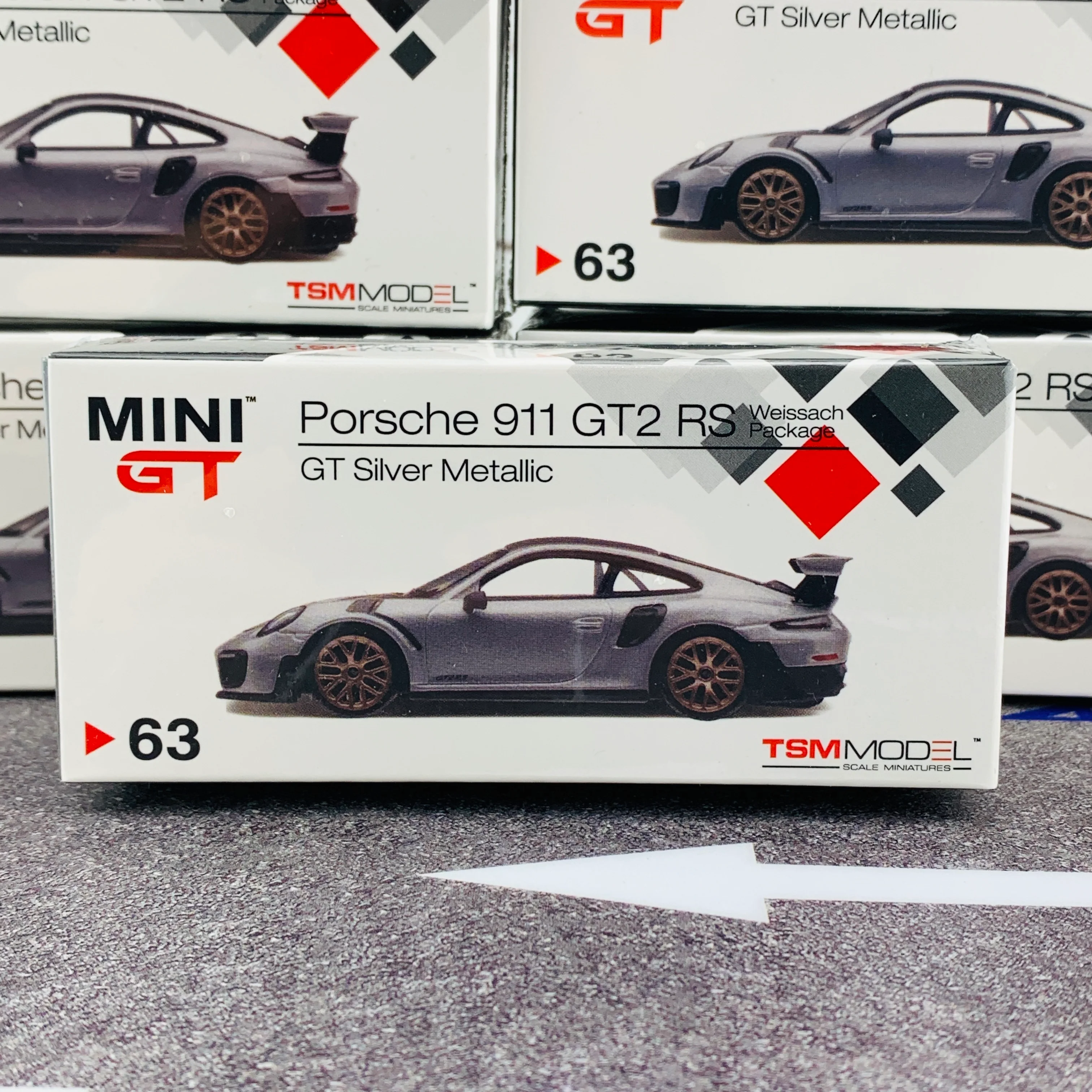 MINI GT 1/64 Porsche 911 Turbo GT2 RS GT Weissach Package Silver Metallic RHD MGT00063-R - Image 7