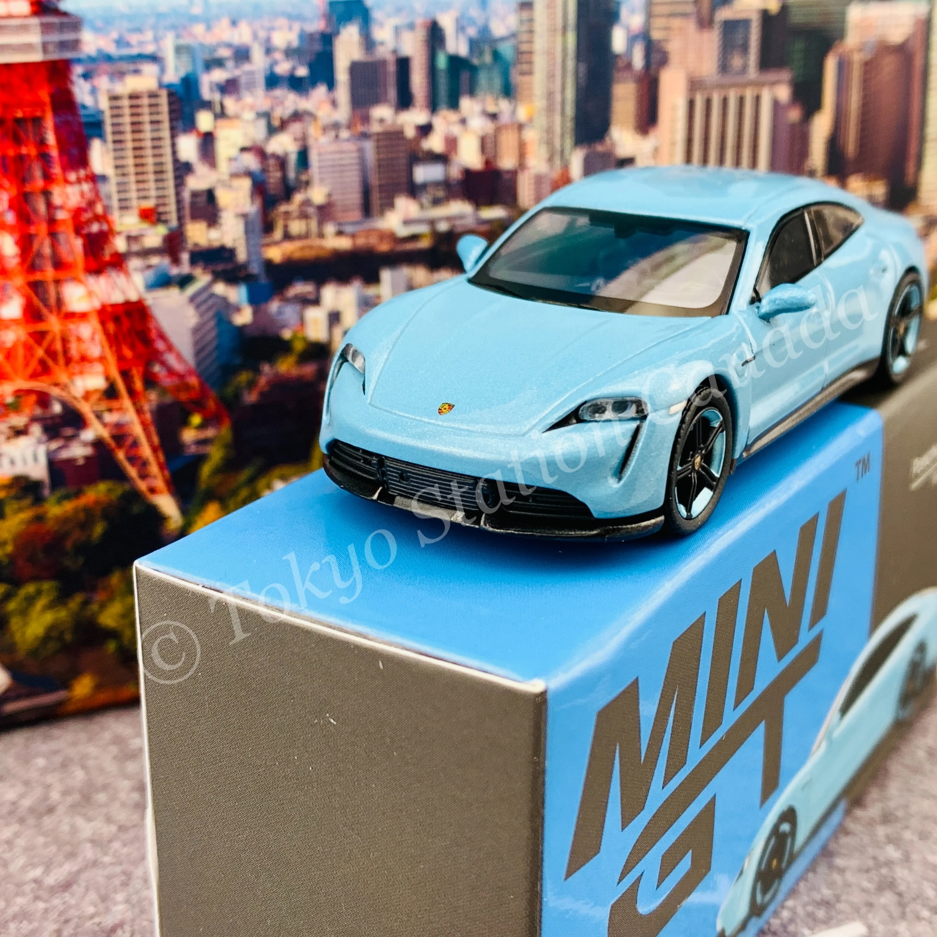 MINI GT 1/64 Porsche Taycan Turbo S Frozen Blue Metallic LHD MGT00225-L - Image 3