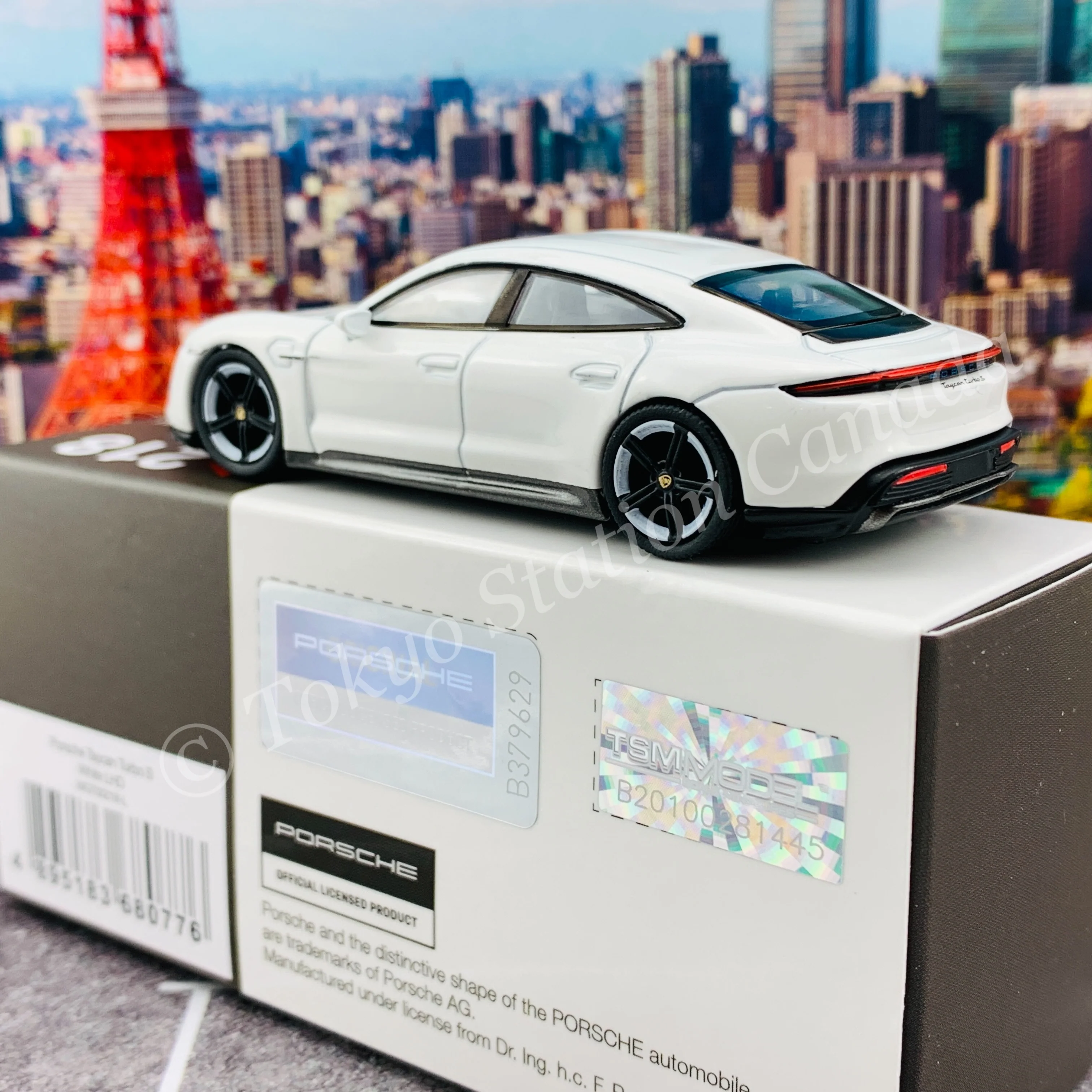 MINI GT 1/64 Porsche Taycan Turbo S White LHD MGT00218-L - Image 4