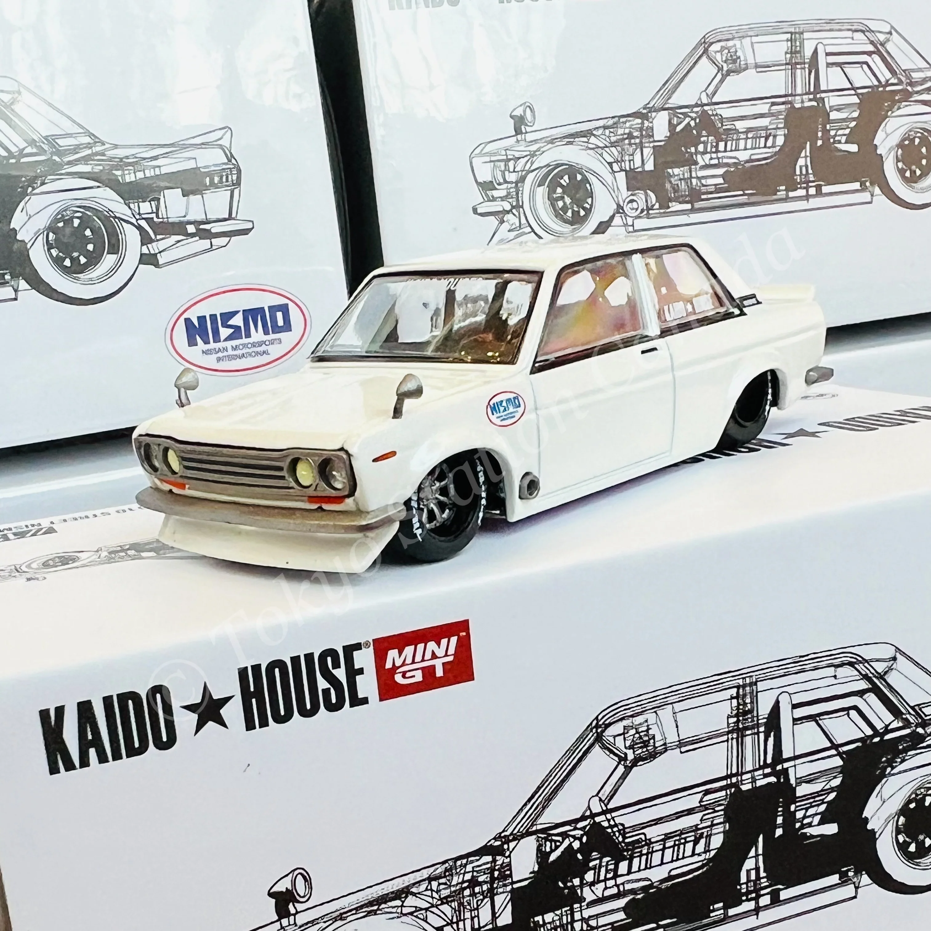 MINI GT x Kaido House 1/64 Datsun 510 Street Nismo V2 KHMG122 - Image 3