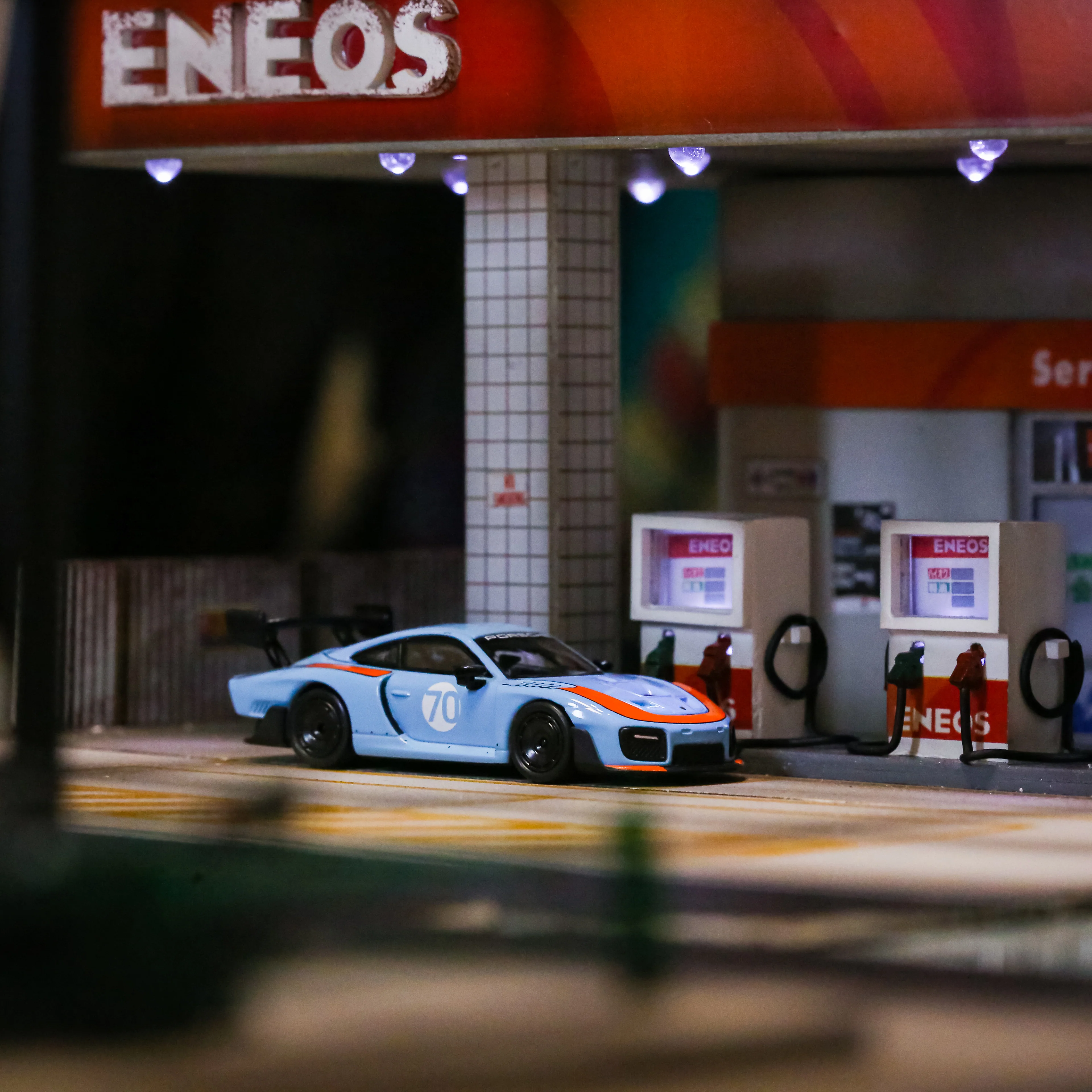 MINICHAMPS64 1/64 PORSCHE 935/19 (2020) - GULF DESIGN 643061104 - Image 3