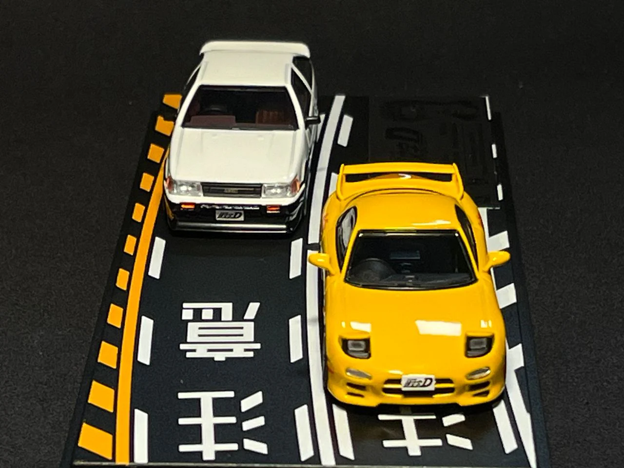 MODELER'S 1/64 Initial D Set Vol.16 Wataru Akiyama Levin Turbo (AE86) & Keisuke Takahashi RX-7 (FD3S) MD64216 - Image 3