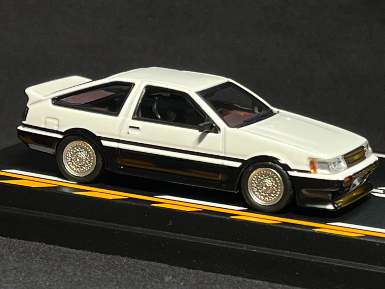 MODELER'S 1/64 Initial D Set Vol.16 Wataru Akiyama Levin Turbo (AE86) & Keisuke Takahashi RX-7 (FD3S) MD64216 - Image 5
