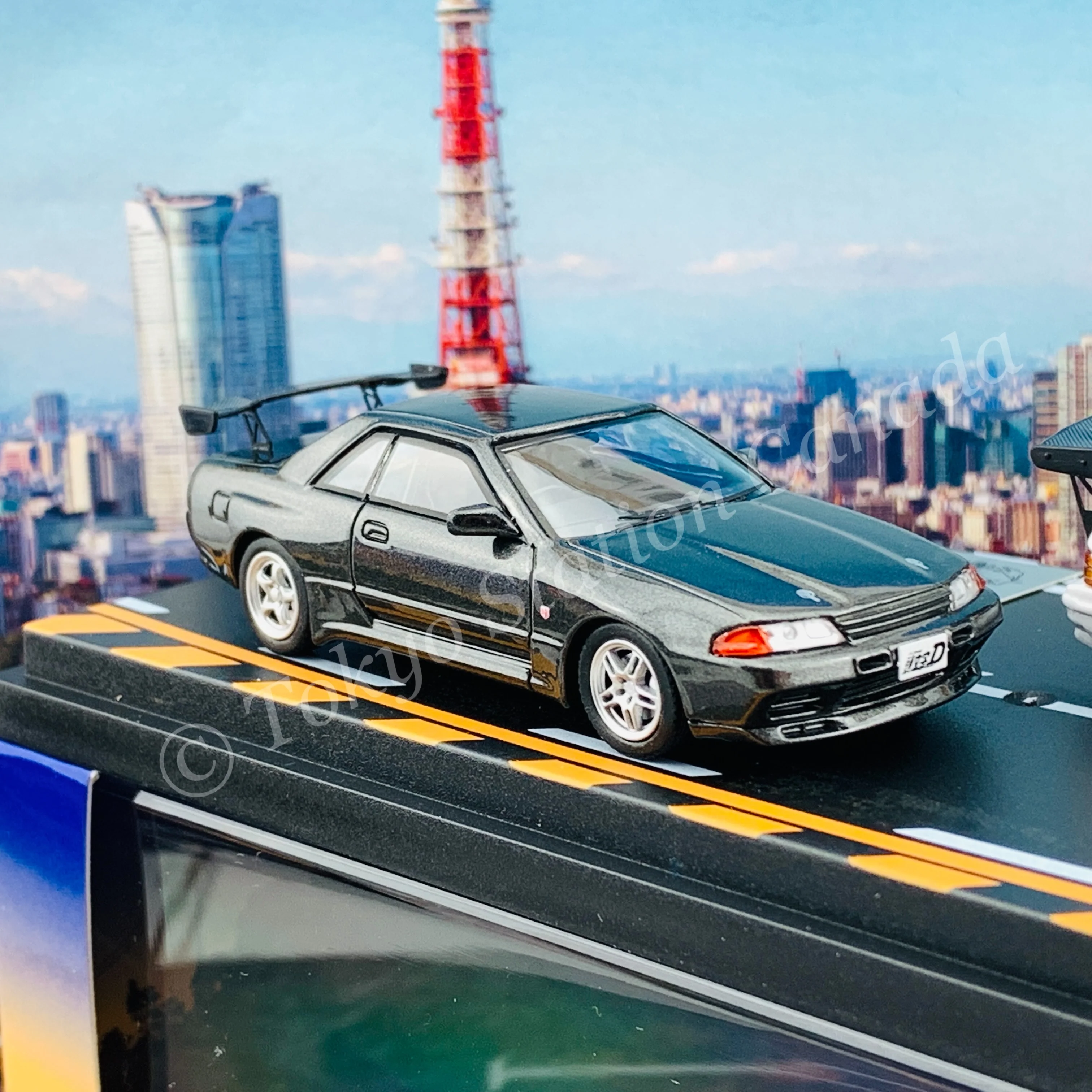 MODELER'S 1/64 Initial D Set Vol.2 Ryosuke Takahashi RX-7 (FC3S) & Rin Hojo Skyline GT-R (BNR32) MD64202 - Image 3
