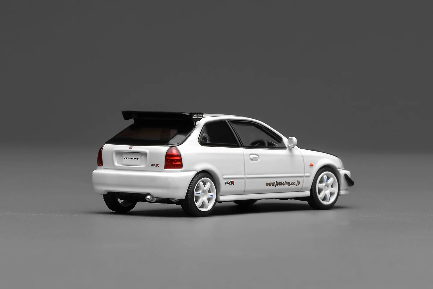 PREORDER Motorhelix 1/64 Honda Civic TYPE R (EK9) J‘s Racing White M65029 (Approx. Release Date: Q1 2026 and subject to the manufacturer's final decision) - Image 3