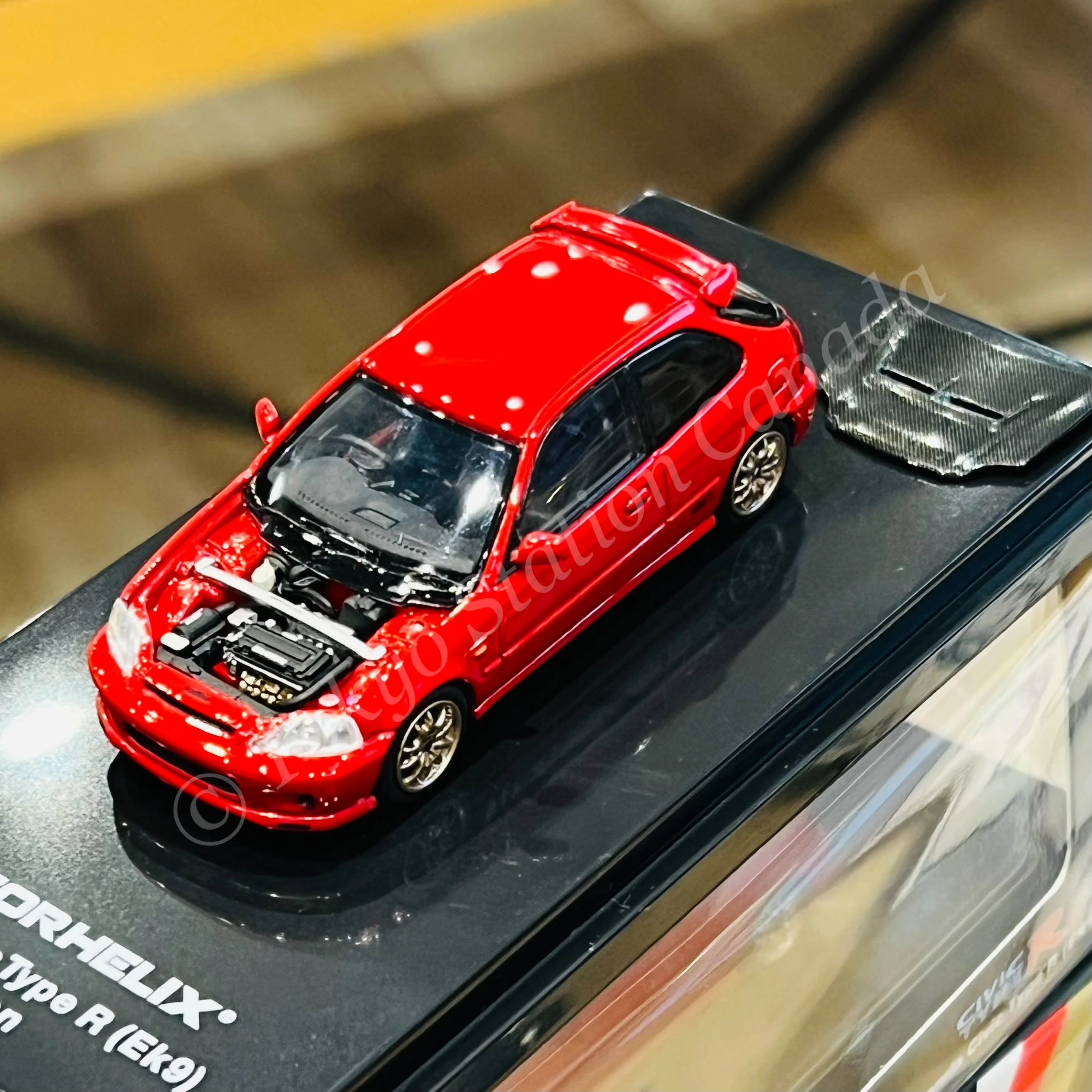 MOTORHELIX 64INTERN SERIES 1/64 Honda Civic Type R EK9 Mugen Milano Red M65012 - Image 3