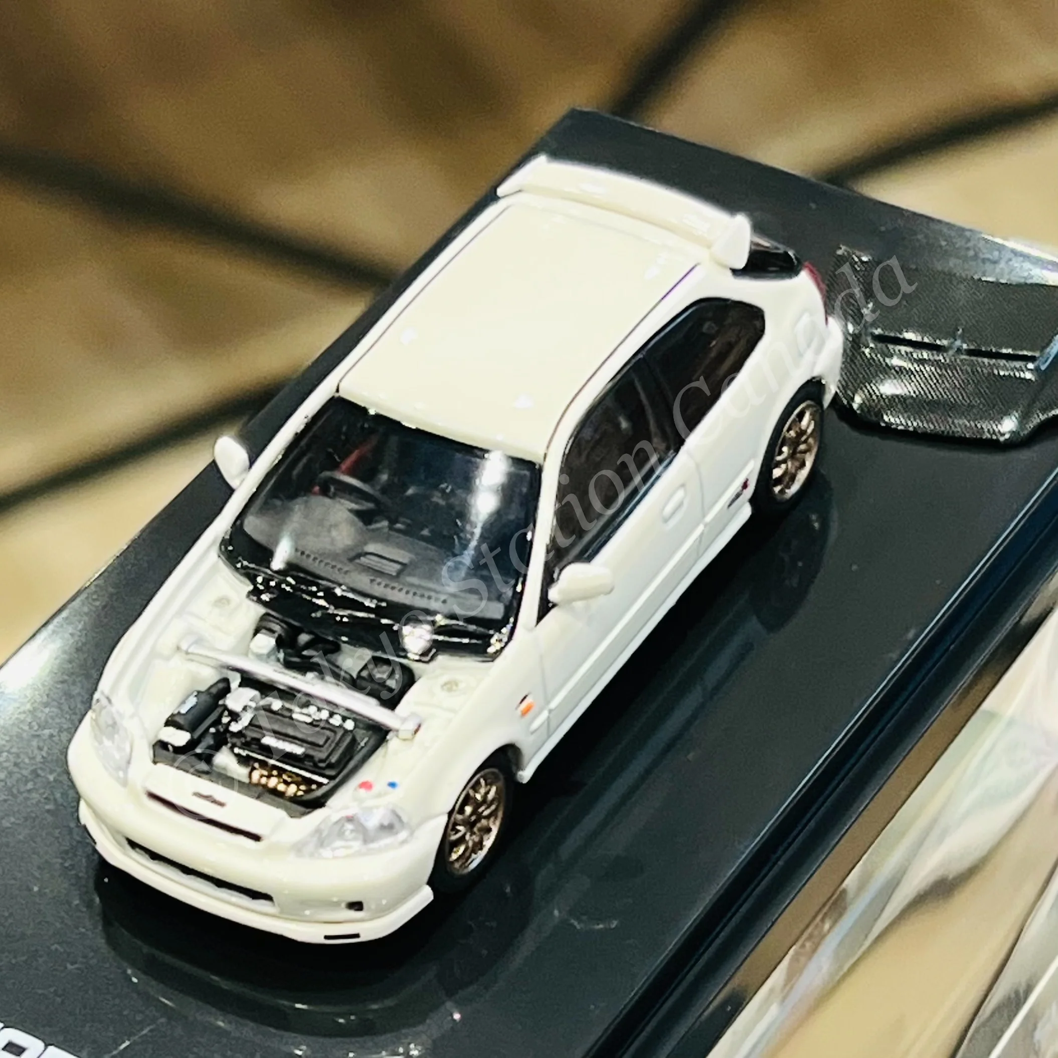 MOTORHELIX 64INTERN SERIES 1/64 Honda Civic Type R EK9 Mugen Championship White M65011 - Image 2