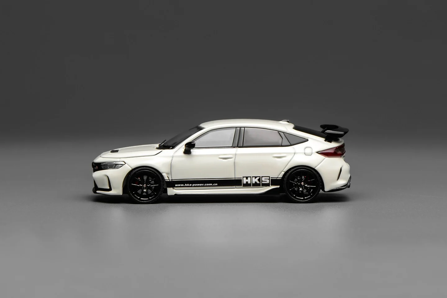 PREORDER Motorhelix 1/64 Honda Civic TYPE R (FL5) HKS Championship White (Approx. Release Date: Q1 2026 and subject to the manufacturer's final decision) - Image 4