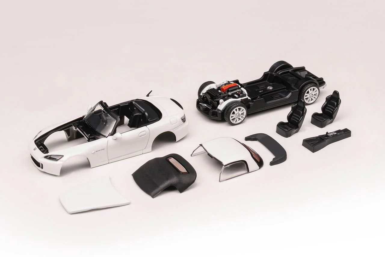 MOTORHELIX 1/64 Honda S2000 (AP2) - Grand Prix White (Magnetic Version) - Image 5