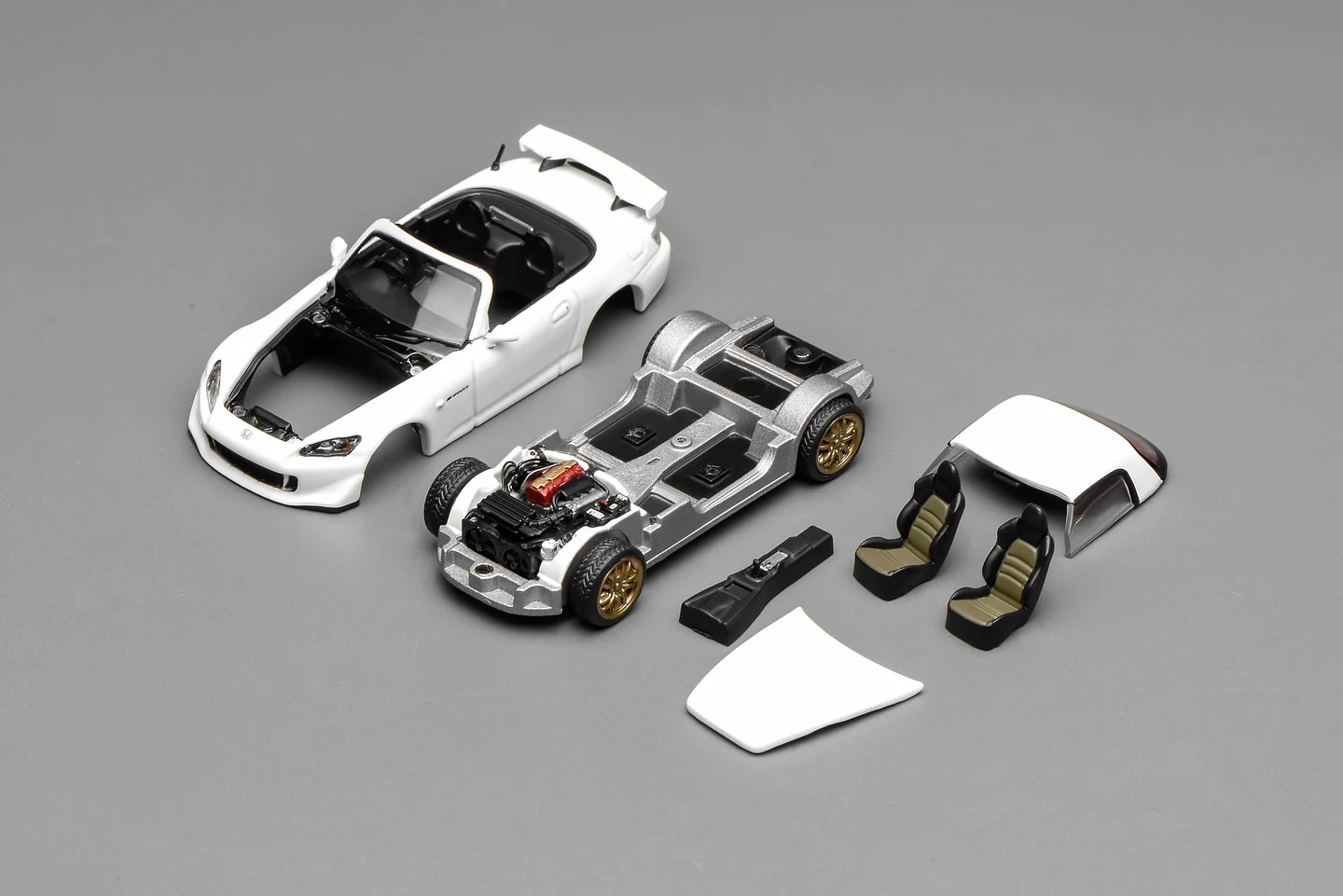 PREORDER Motorhelix 1/64 Honda S2000 TYPE S Platinum White Pearl M65108 (Approx. Release Date: Q4 2025 and subject to the manufacturer's final decision) - Image 2