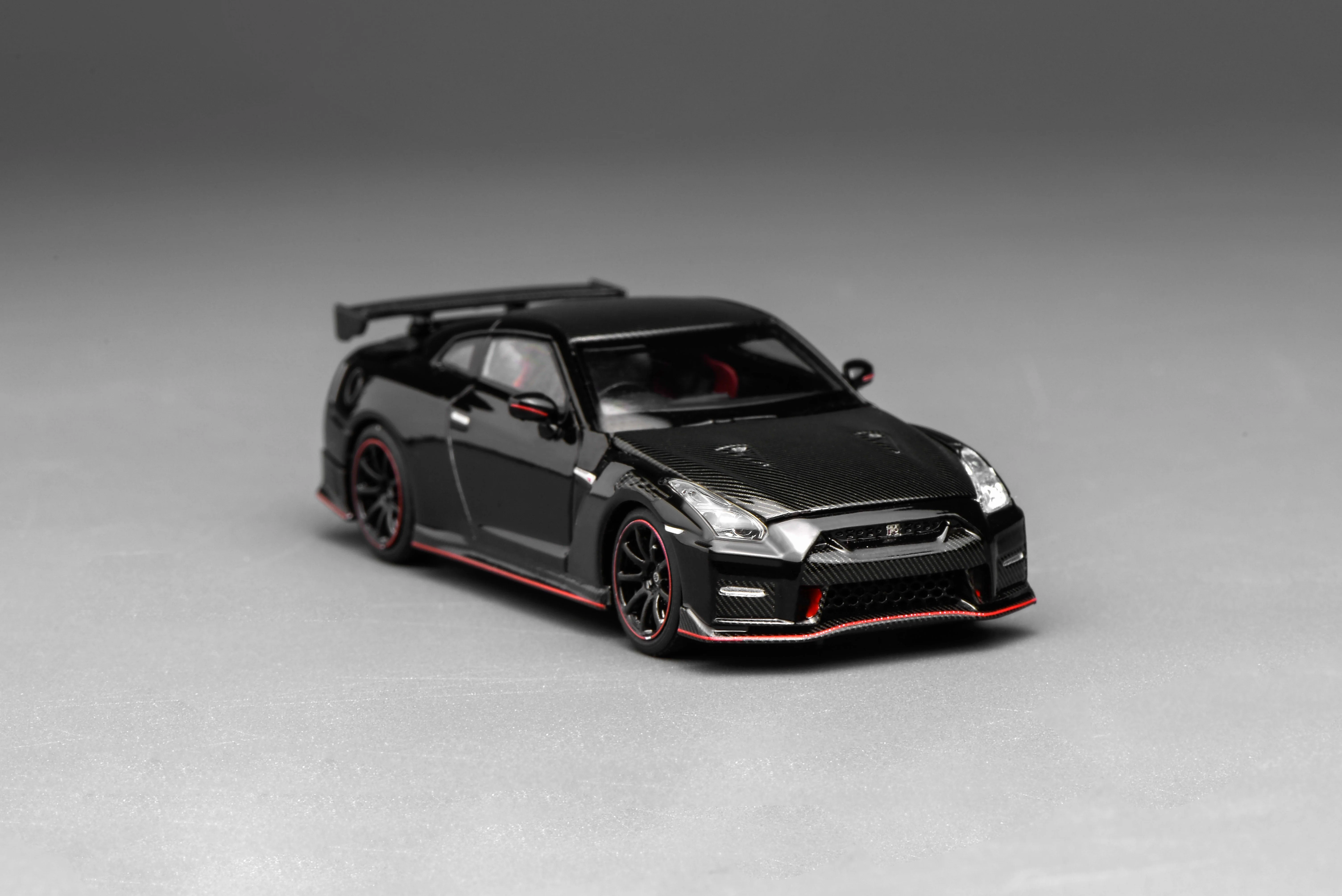 PREORDER Motorhelix 1/64 Nissan GT-R NISMO (R35) Special Edition 2022 NISMO Meteor Black Flake Pearl M63524 (Approx. Release Date: Q1 2026 and subject to the manufacturer's final decision) - Image 2