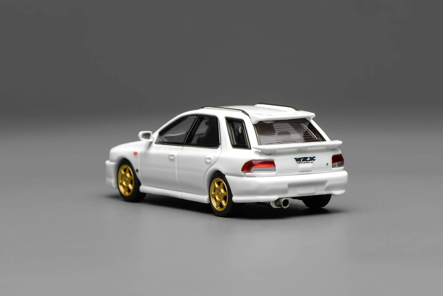 Motorhelix 1/64 Subaru Impreza Wagon WRX STi Version VI (GC8) Pure White M67102 - Image 2