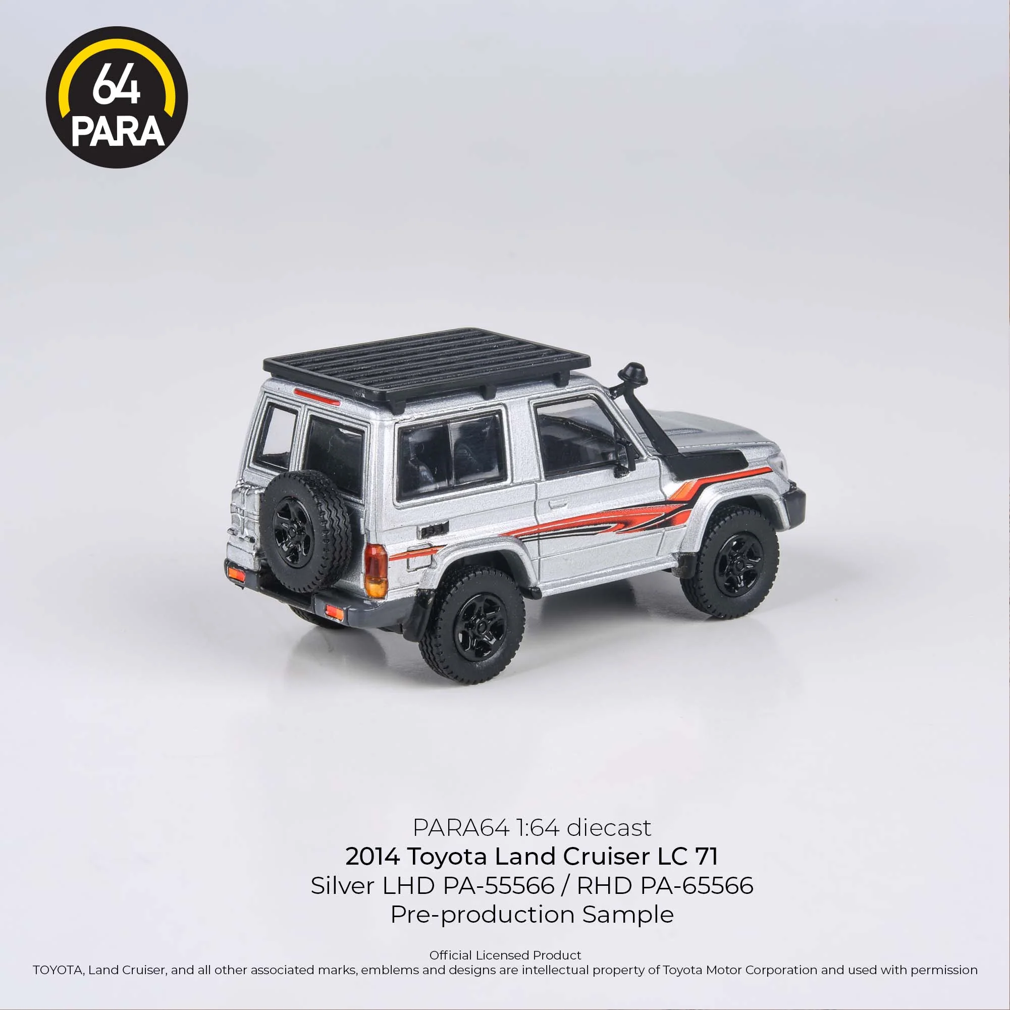 PARA64 1/64 2014 Toyota Land Cruiser 71 Silver w/roof rack PA-55566 - Image 2
