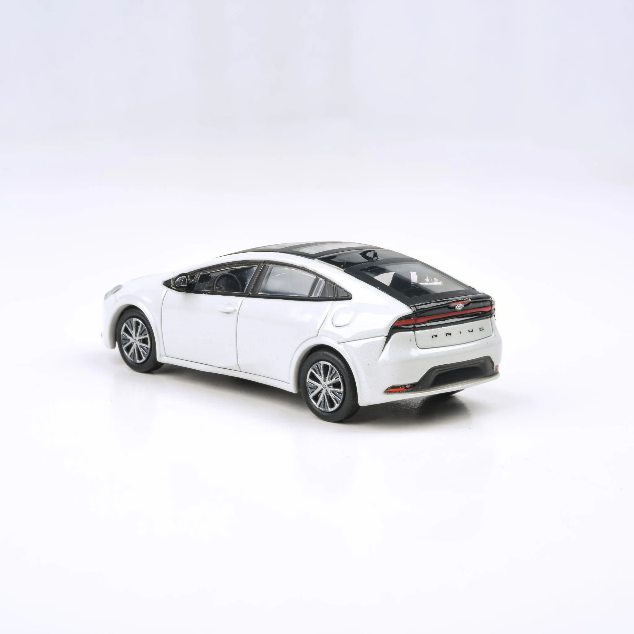 PARA64 1/64 2023 Toyota Prius – Wind Chill White PA-55604 - Image 2