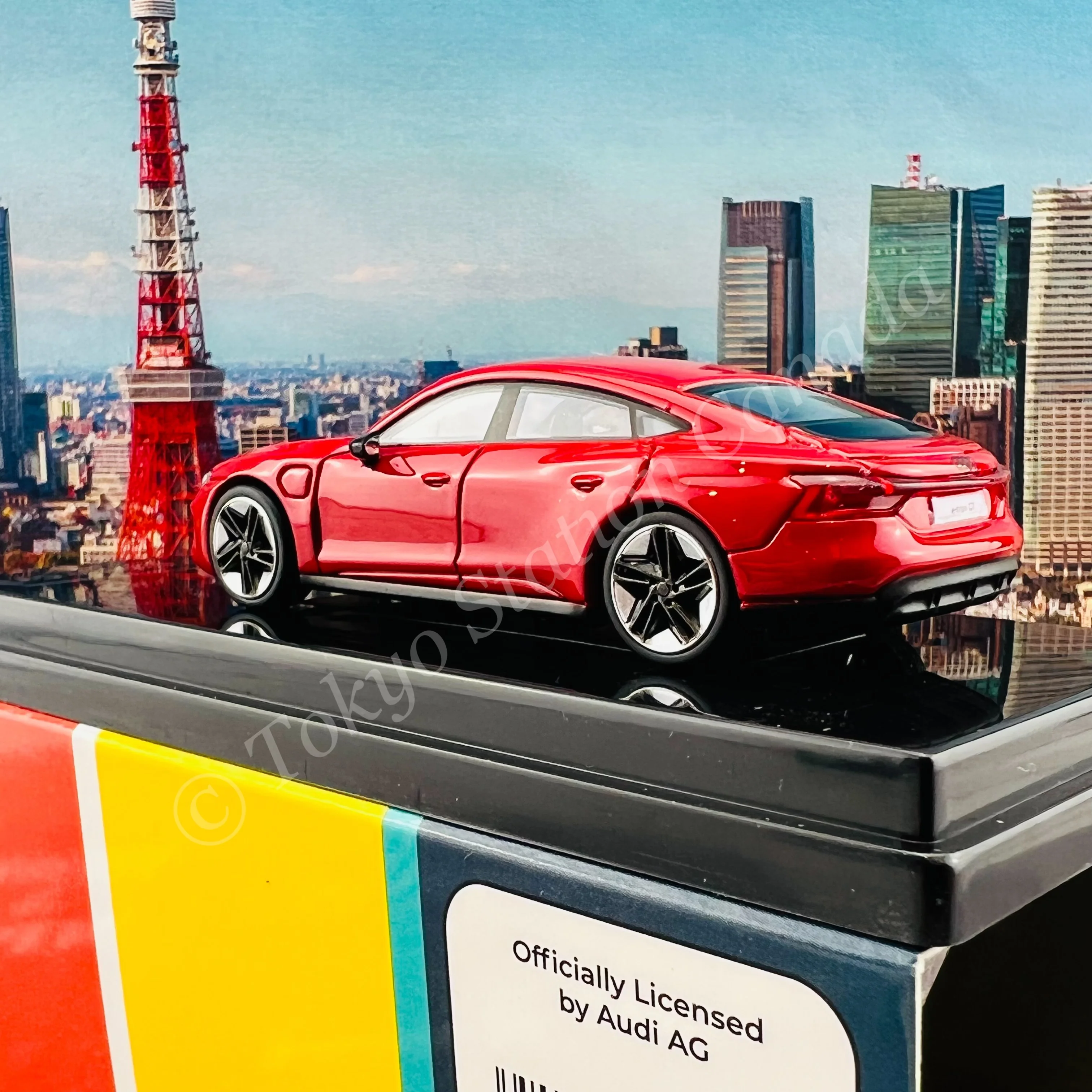 PARA64 1/64 Audi e-tron GT Tango Red LHD PA-55332 - Image 4