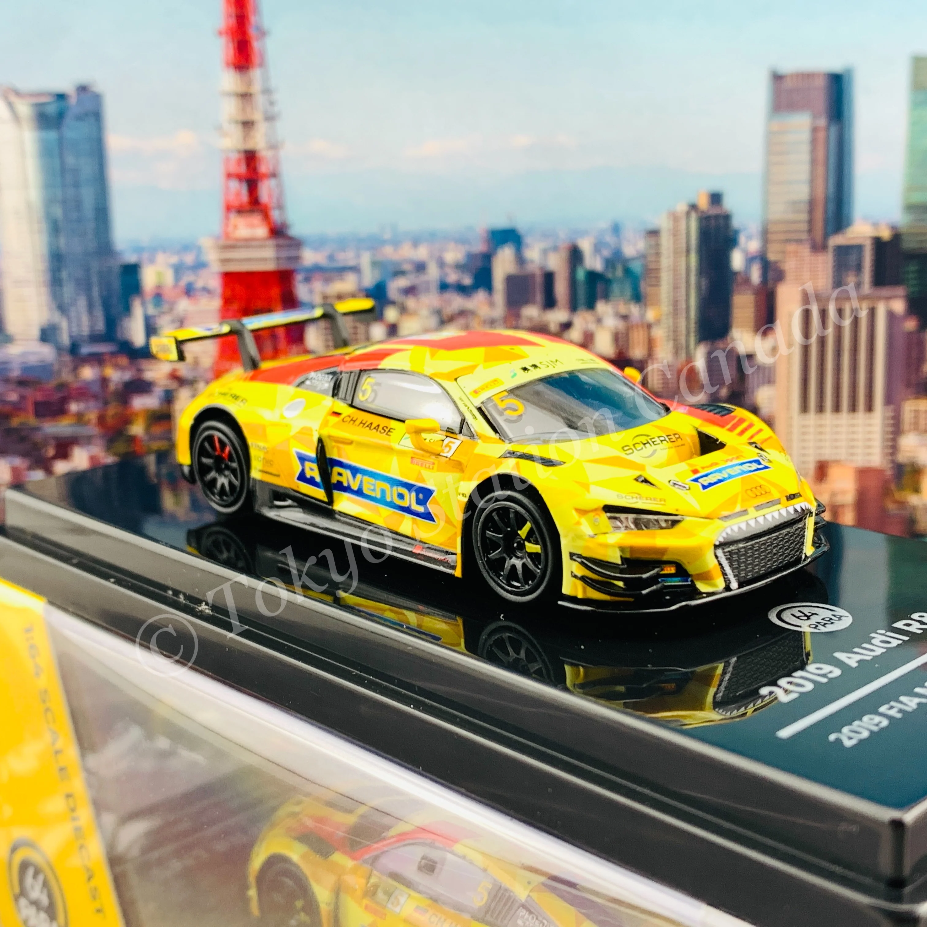 PARA64 1/64 Audi R8 LMS 2019 2019 FIA Macau GT Team Phoenix #5  LHD PA-55256 - Image 5