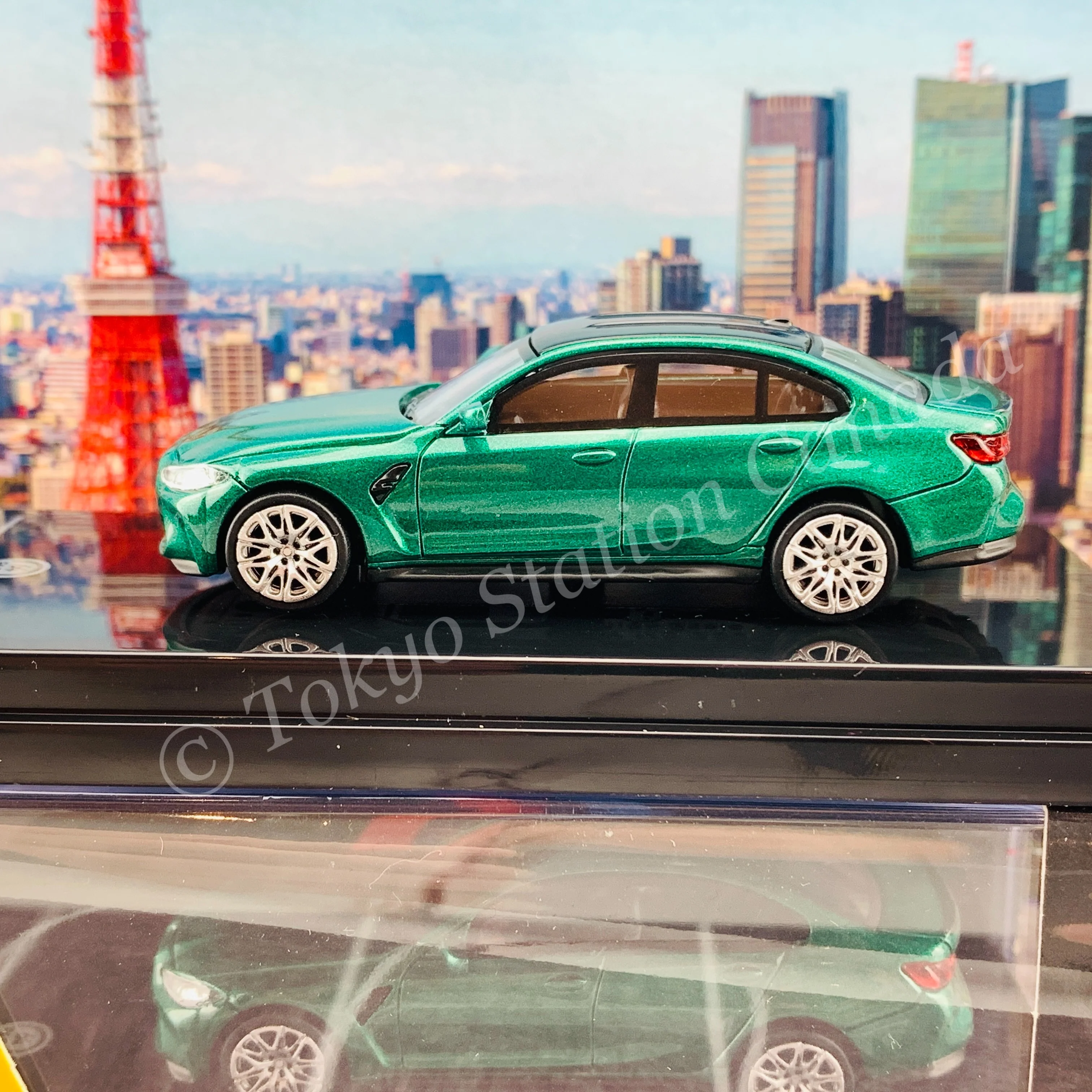 PARA64 1/64 BMW M3 G80 Isle of Man Green LHD PA-55201 - Image 3