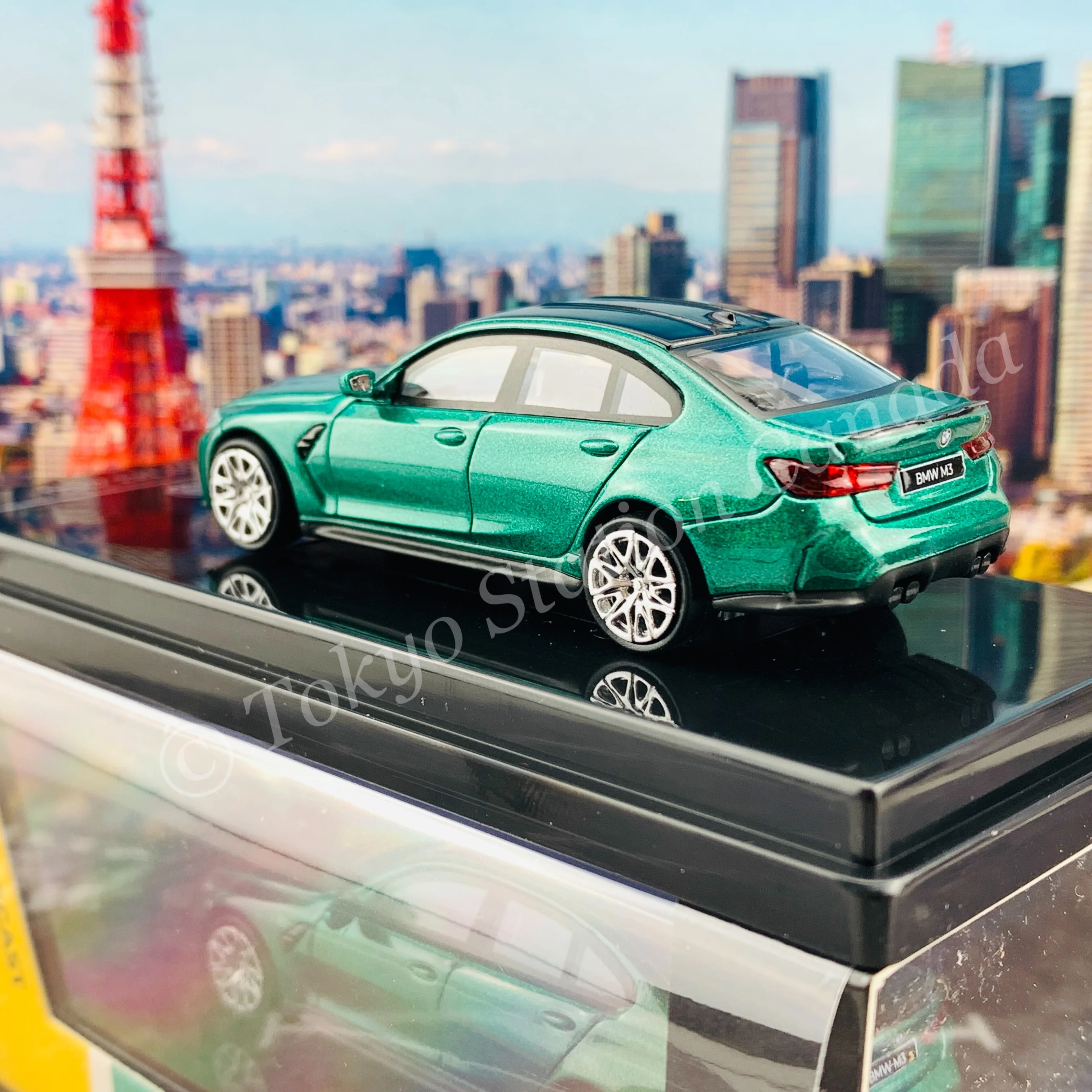 PARA64 1/64 BMW M3 G80 Isle of Man Green LHD PA-55201 - Image 4