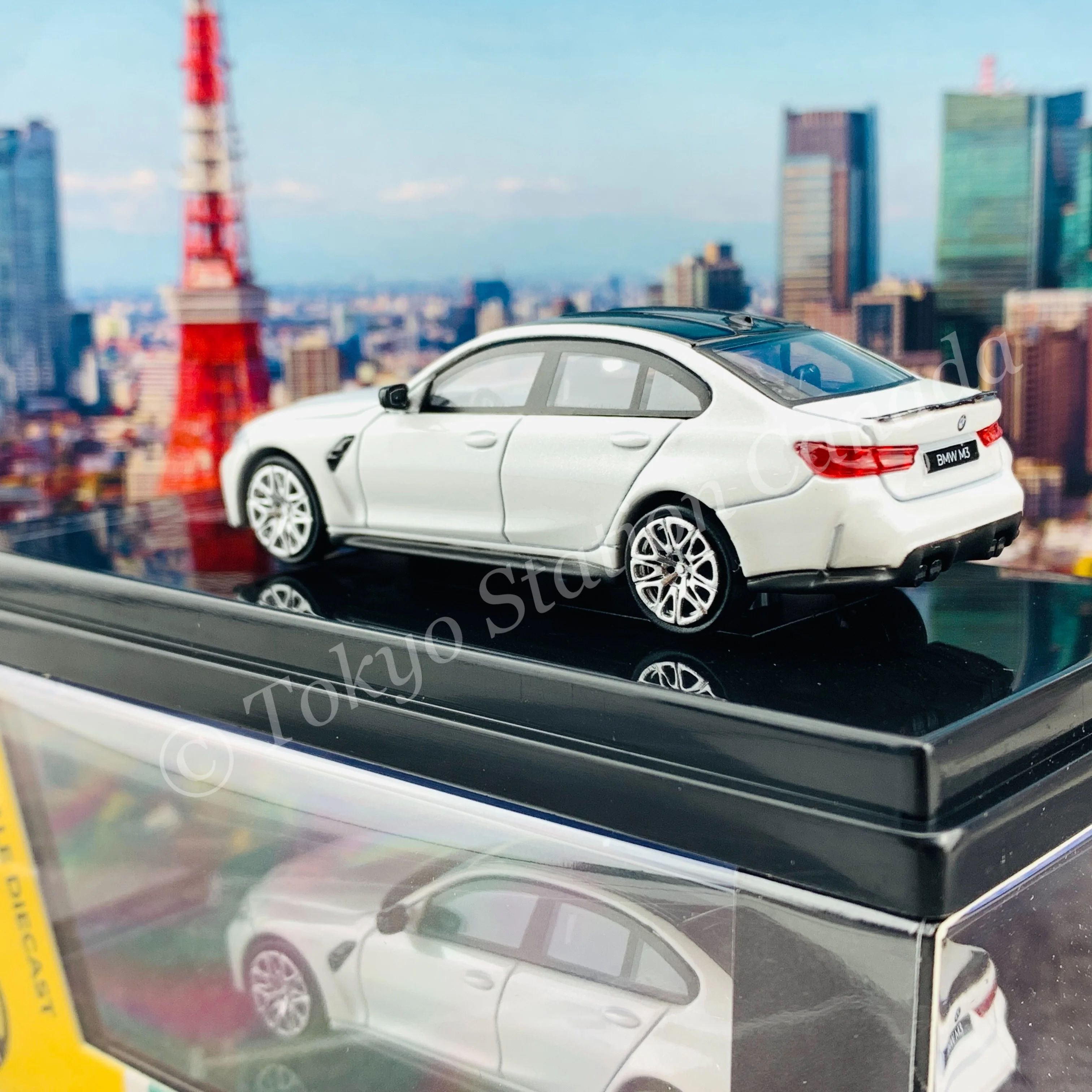 PARA64 1/64 BMW M3 G80 Frozen Brilliant White LHD PA-55202 - Image 4